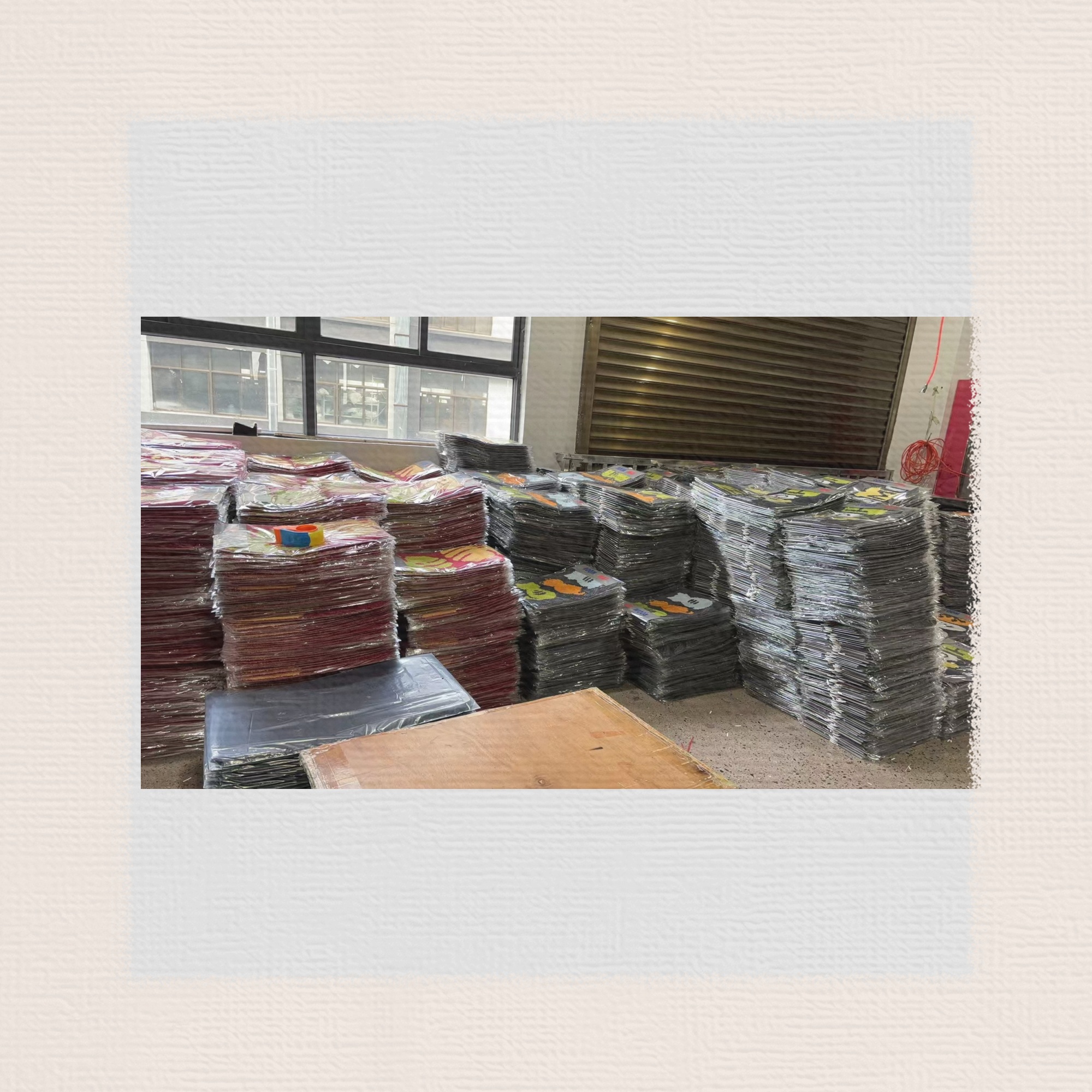 The new ultra-fine colored jacquard floor mat, water-absorbing and anti-slip mat, home door mat, floor mat, bathroom mat, kitchen mat and carpet have excellent water-absorbing and anti-slip effects. There are multiple patterns available for mixing. The size is 38*58cm details Picture