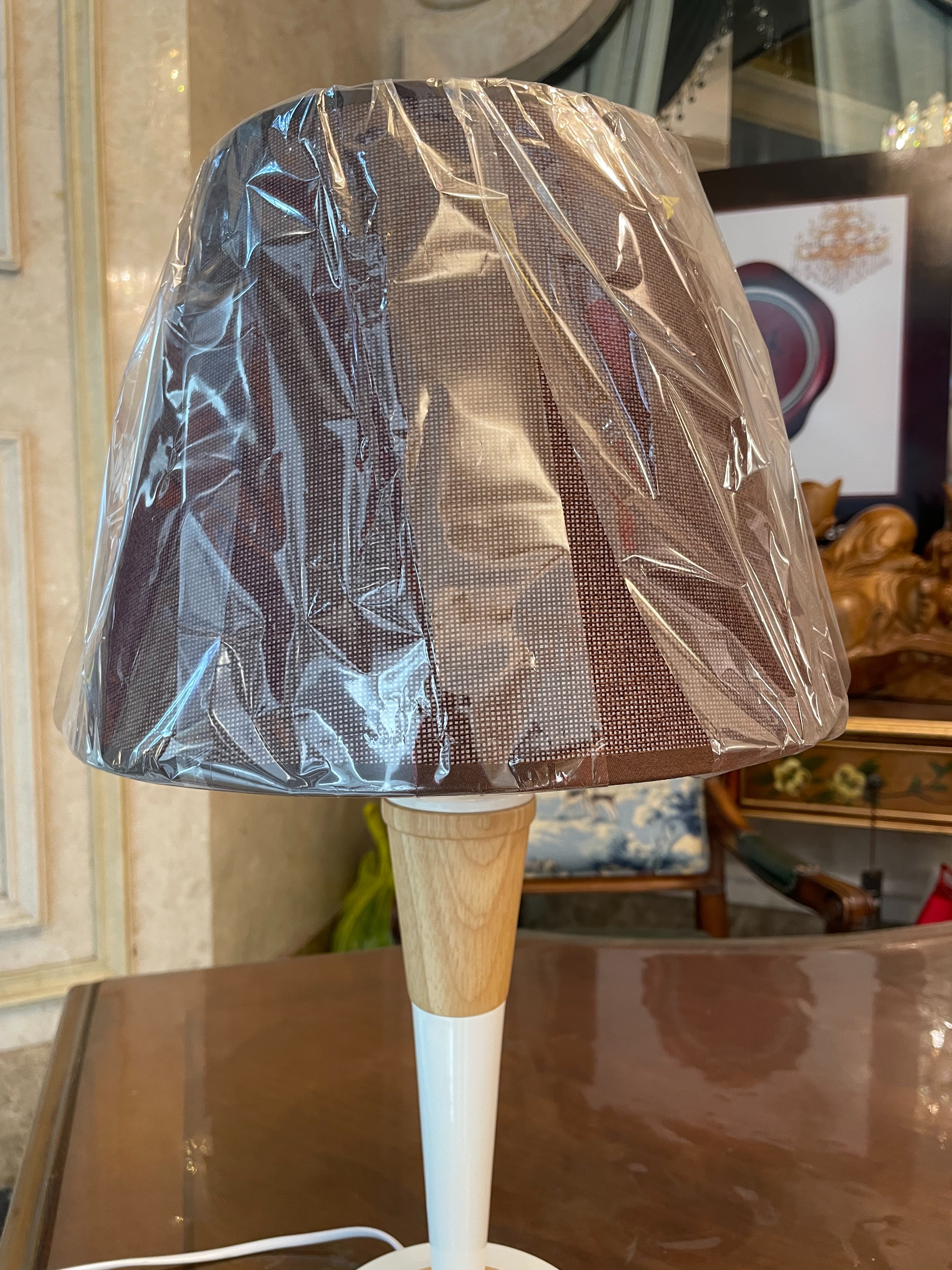Toy desk lamp, general lighting desk lamp, personalized design, eye protection, study and reading lamp details Picture