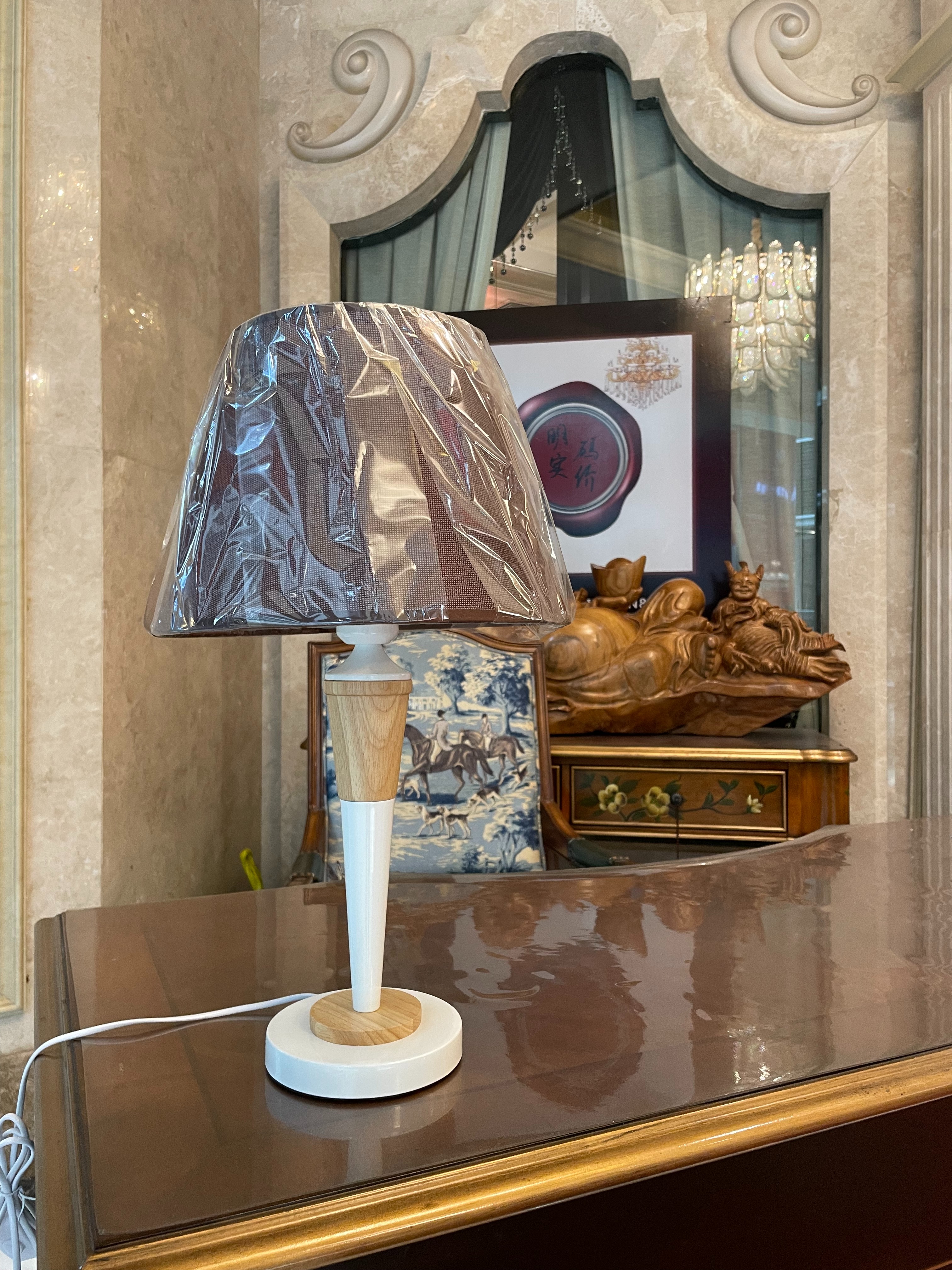 Toy desk lamp, general lighting desk lamp, personalized design, eye protection, study and reading lamp Application Scenario