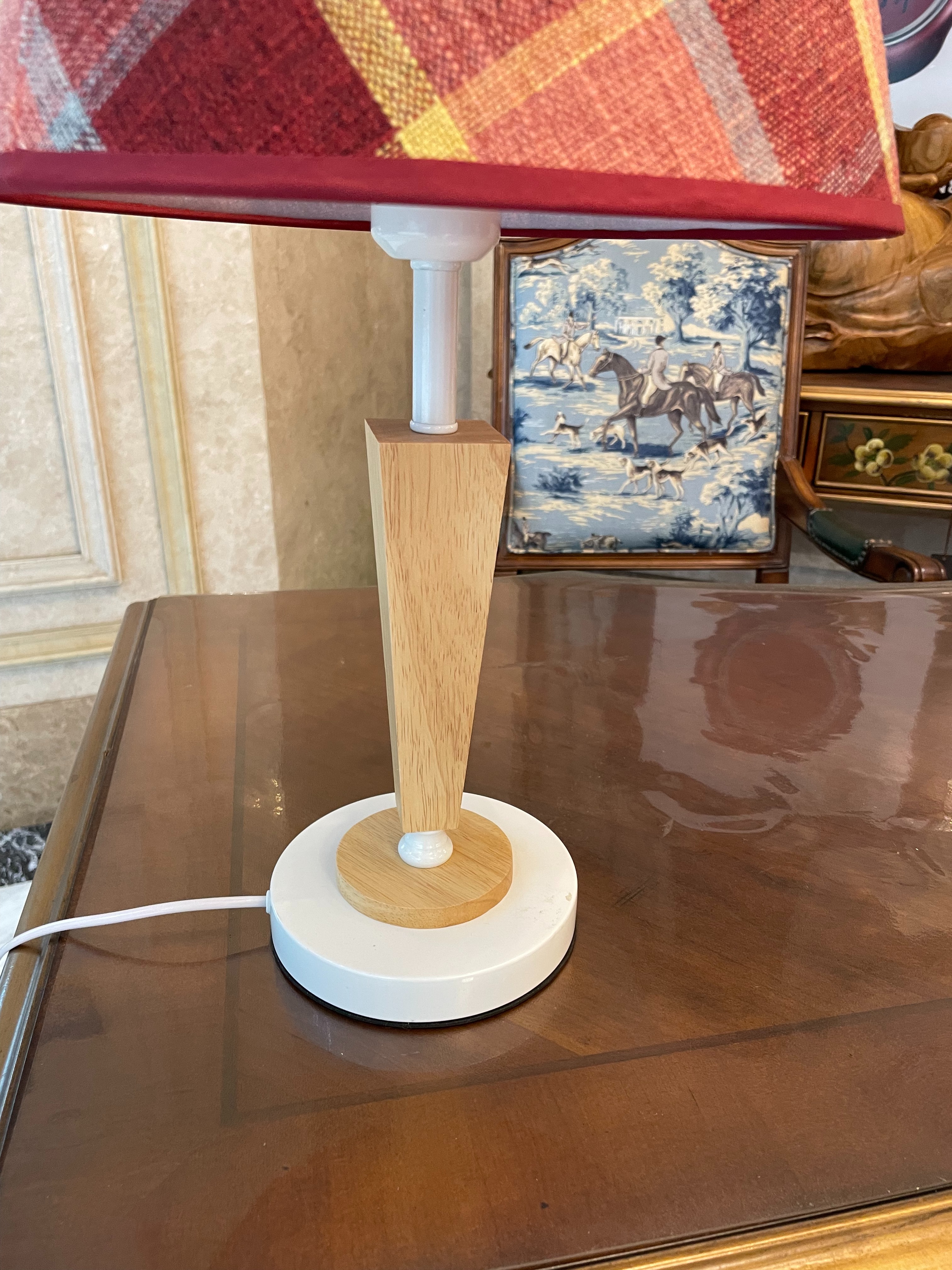 Children's toy desk lamp, ordinary lighting desk lamp, toy lighting fixtures are suitable for children as gifts, allowing them to play and study at the same time Specification image