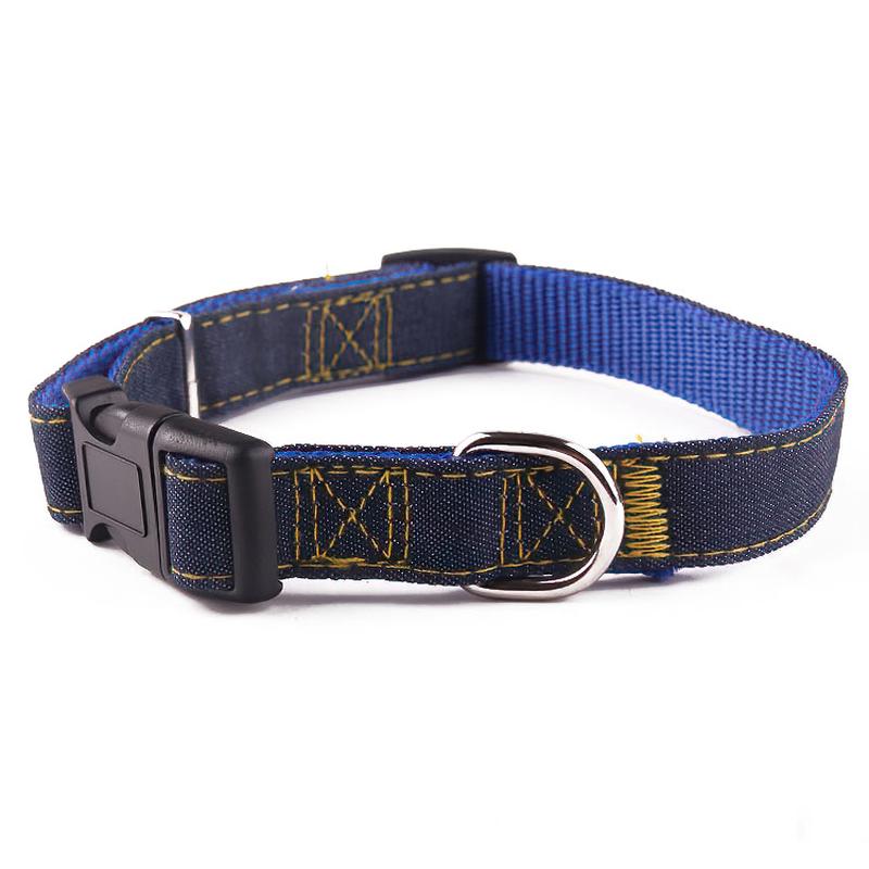 pet supplies hand holding rope dog walking dog dog leash tractor p rope dog leash automatic shrink  wear-resistant Item Picture