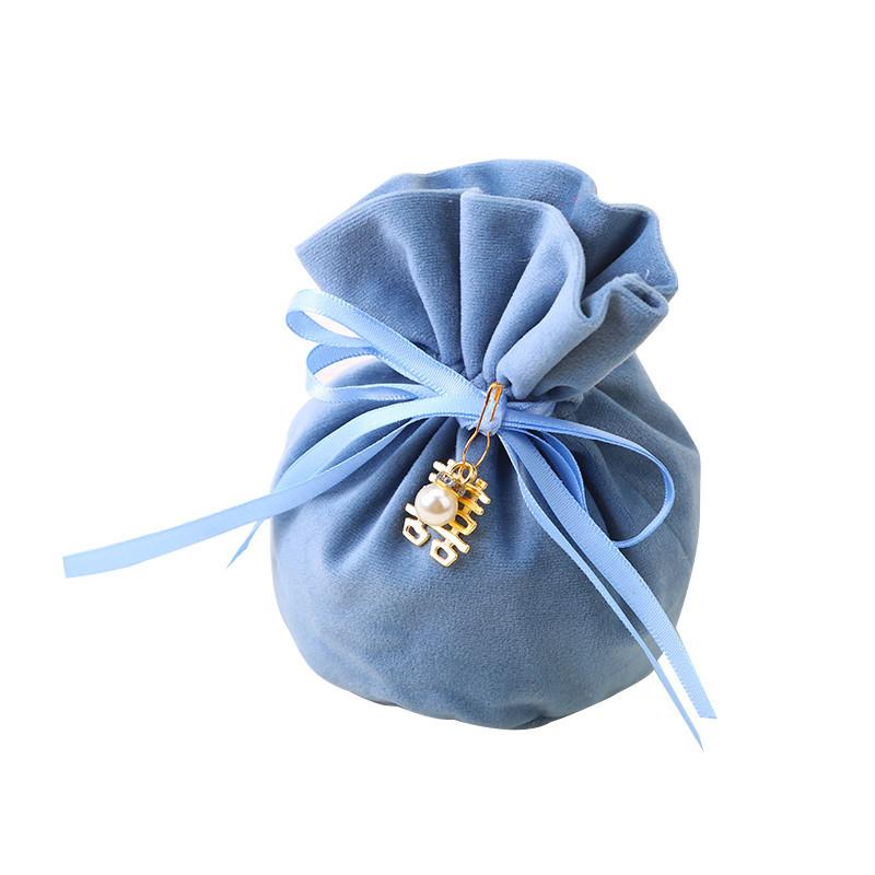 creative wedding supplies silk velvet yarn bag wedding candies box european-style wedding gift candy bag candy box wholesale Item Picture