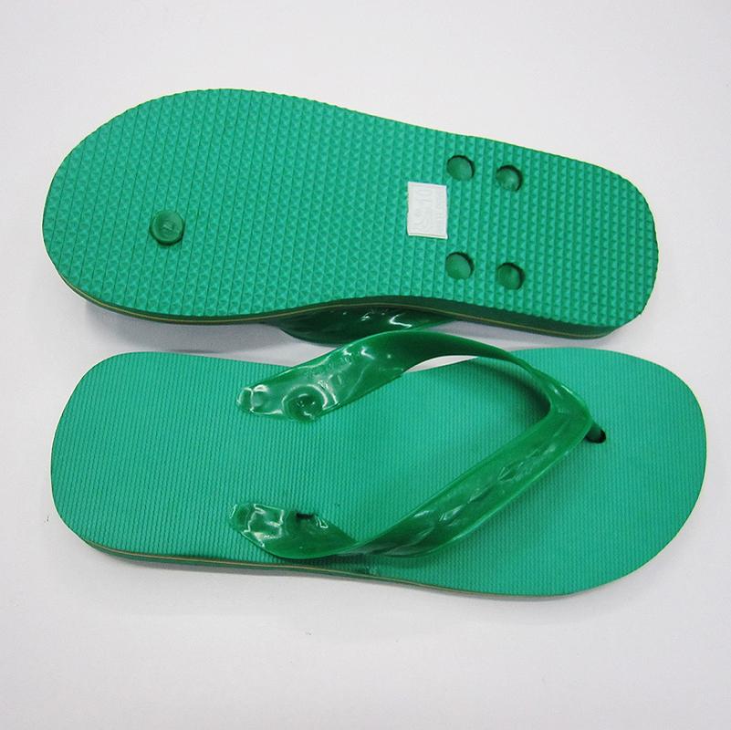 foreign trade export to africa 915pvc flip-flops green 5 nail thick bottom white pigeon flip-flops factory direct sales Application Scenario