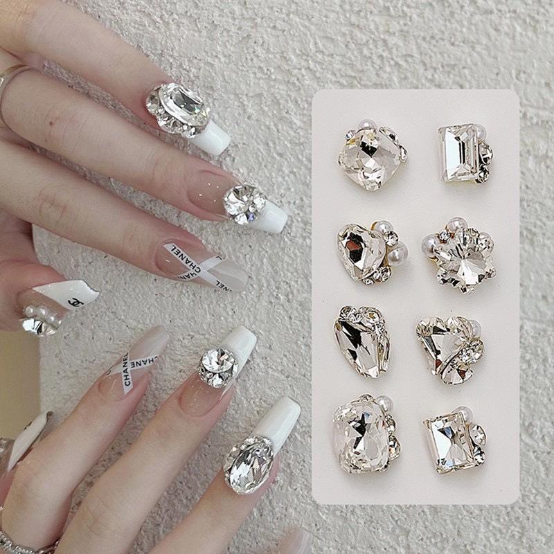 internet celebrity wear armor new nail beauty crystal pile rhinestone super flash crooked heart snowflake pillow axe love heart nail jewelry Item Picture