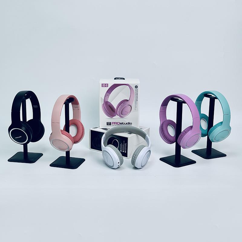 uid-10 bluetooth headset cross-border hot mobile phone wireless bluetooth headphone head-mounted bass gift headset Application Scenario