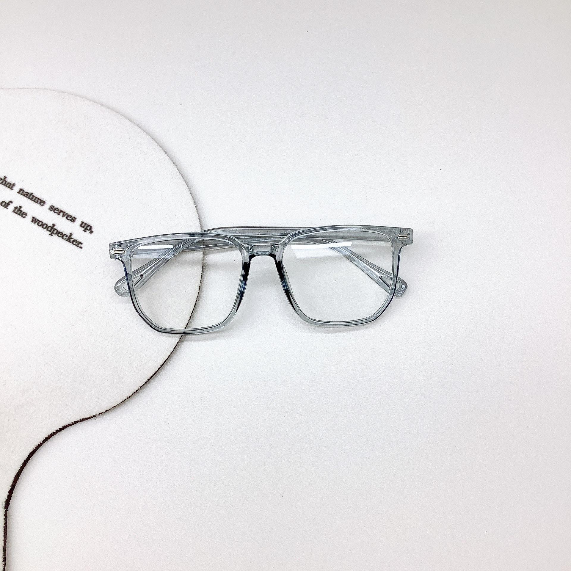 New Anti-Blue Light Kid's Eyewear Fashion Computer Eye Protection Girls Delicate Glasses Boys Cool Sunglasses details Picture