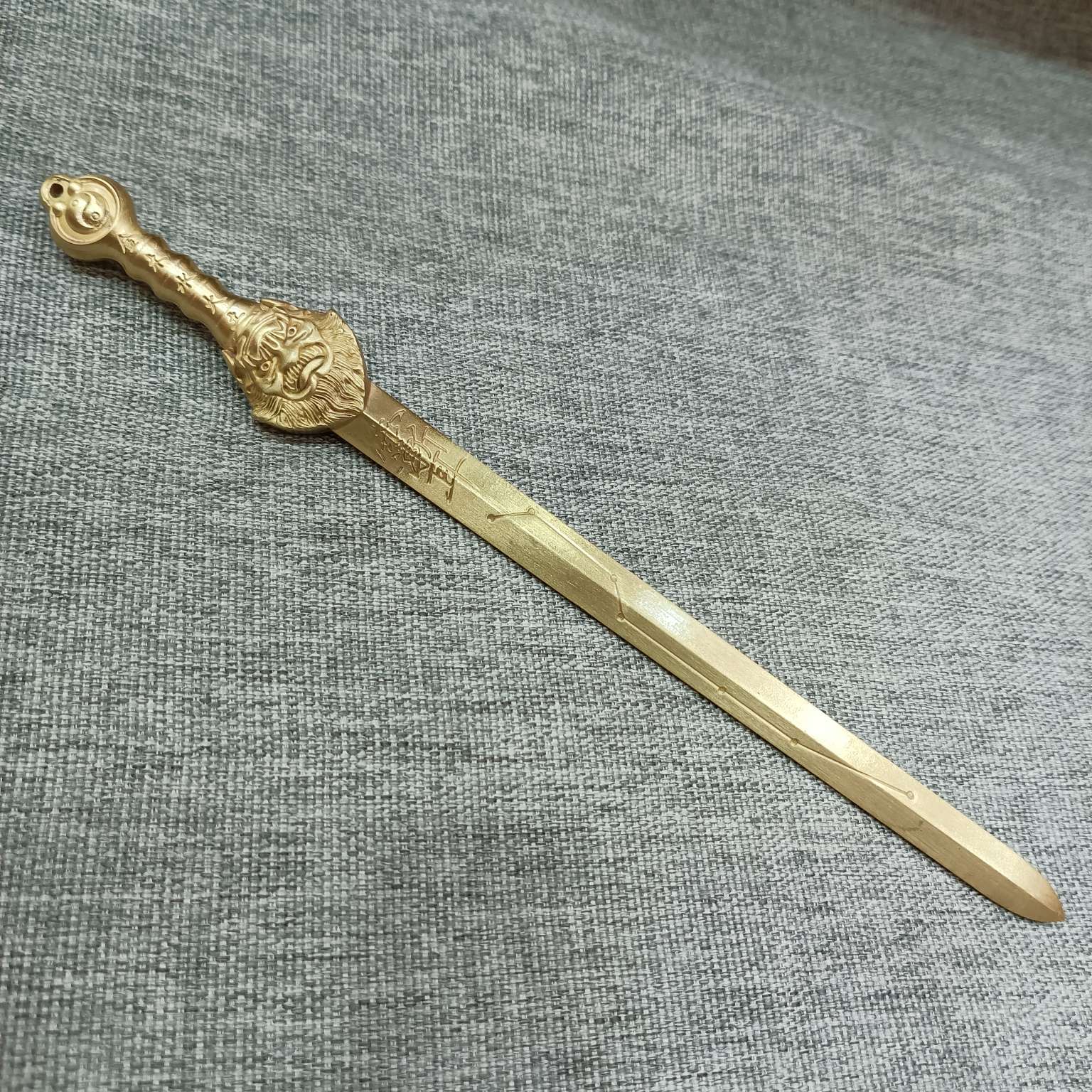 Zhonggong Craft Copper Swords, Celestial Master Swords, Seven-star Swords, Five Elements Swords of Metal, Wood, Water, Fire and Earth, copper art detail image 3