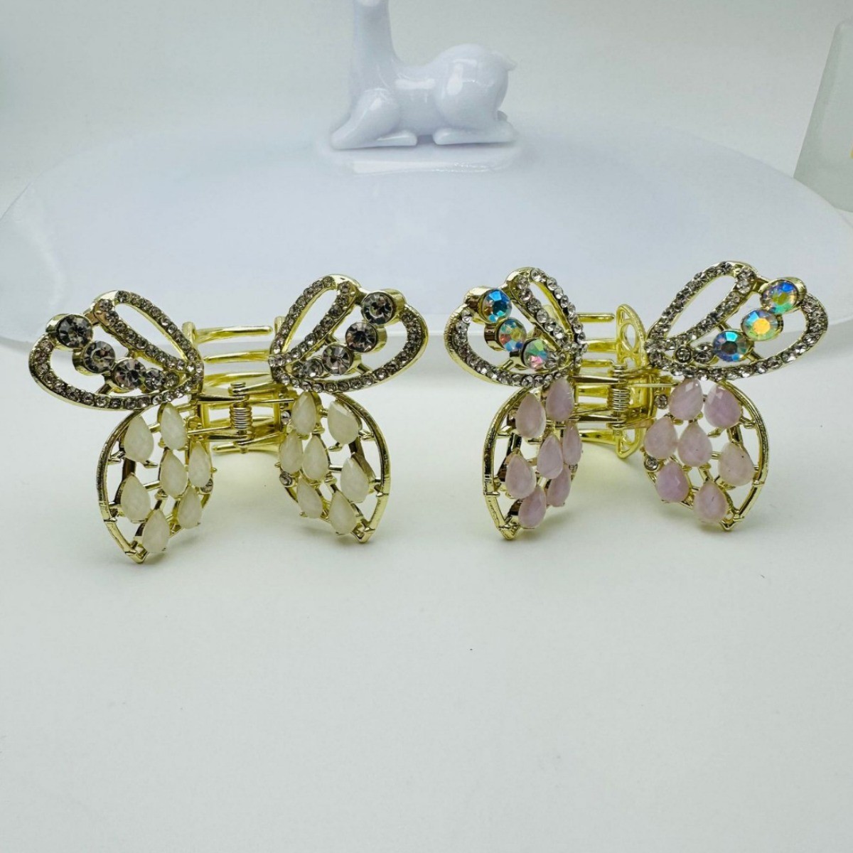 New butterfly side hair clips, exquisite metal hair curls and grippers, elegant Yiwu accessories, large, medium and small sizes, elegant hair accessories