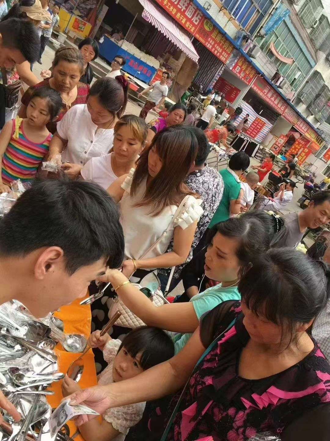1元模式不锈钢餐具火火火，不锈钢餐具，利润对半。家家户户必用。1元模式1200元 是2100个，送录音广告布详情图8