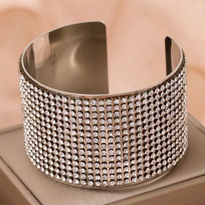 Fashionable and individual diamond-encrusted open bracelet, ins European and American cross-border design sense jewelry Application Scenario