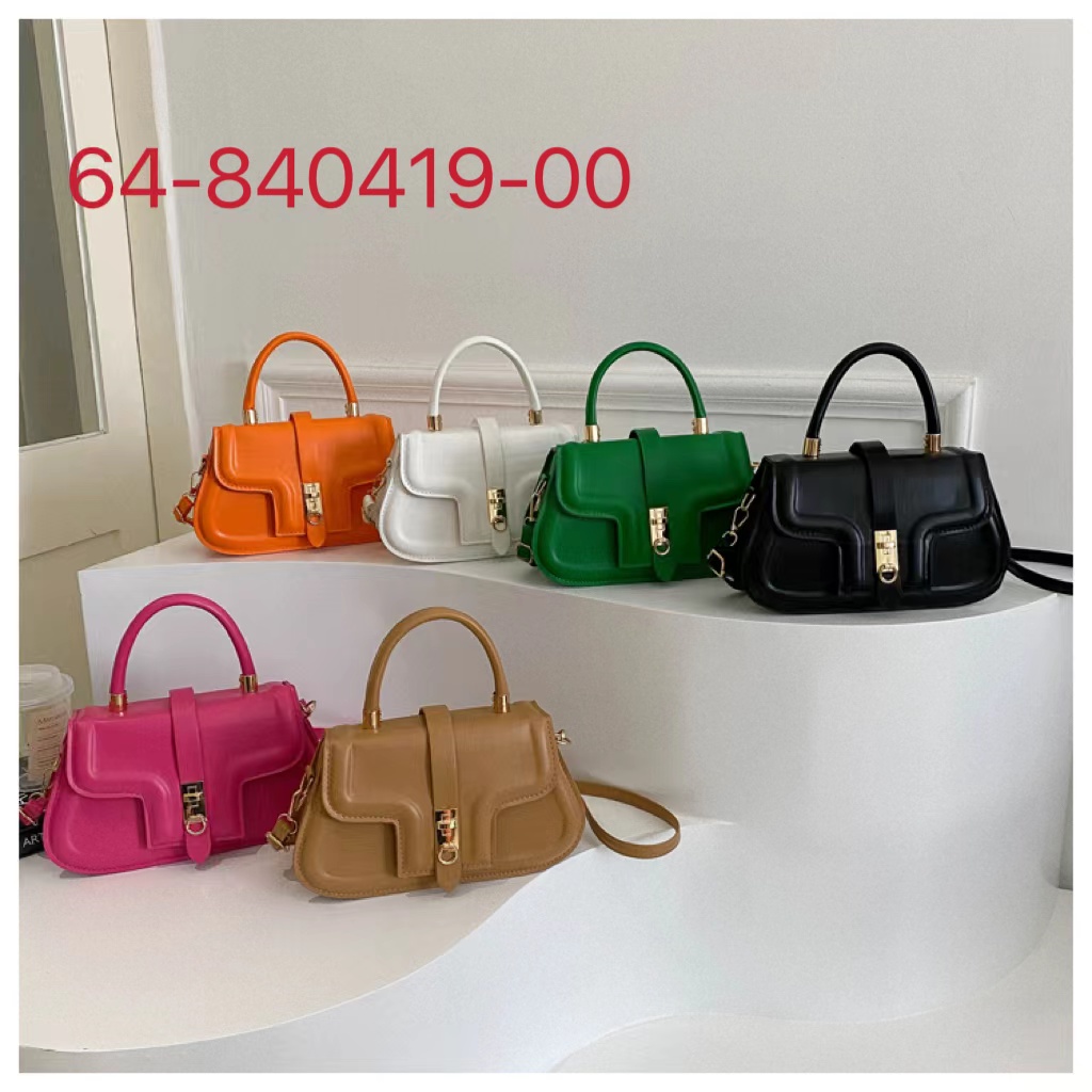 Crocs沙滩包 PVC女士包袋 箱包皮具 地摊热销 包包百搭 时尚休闲女包 潮流新款地摊Crocs沙滩包包包百搭详情4