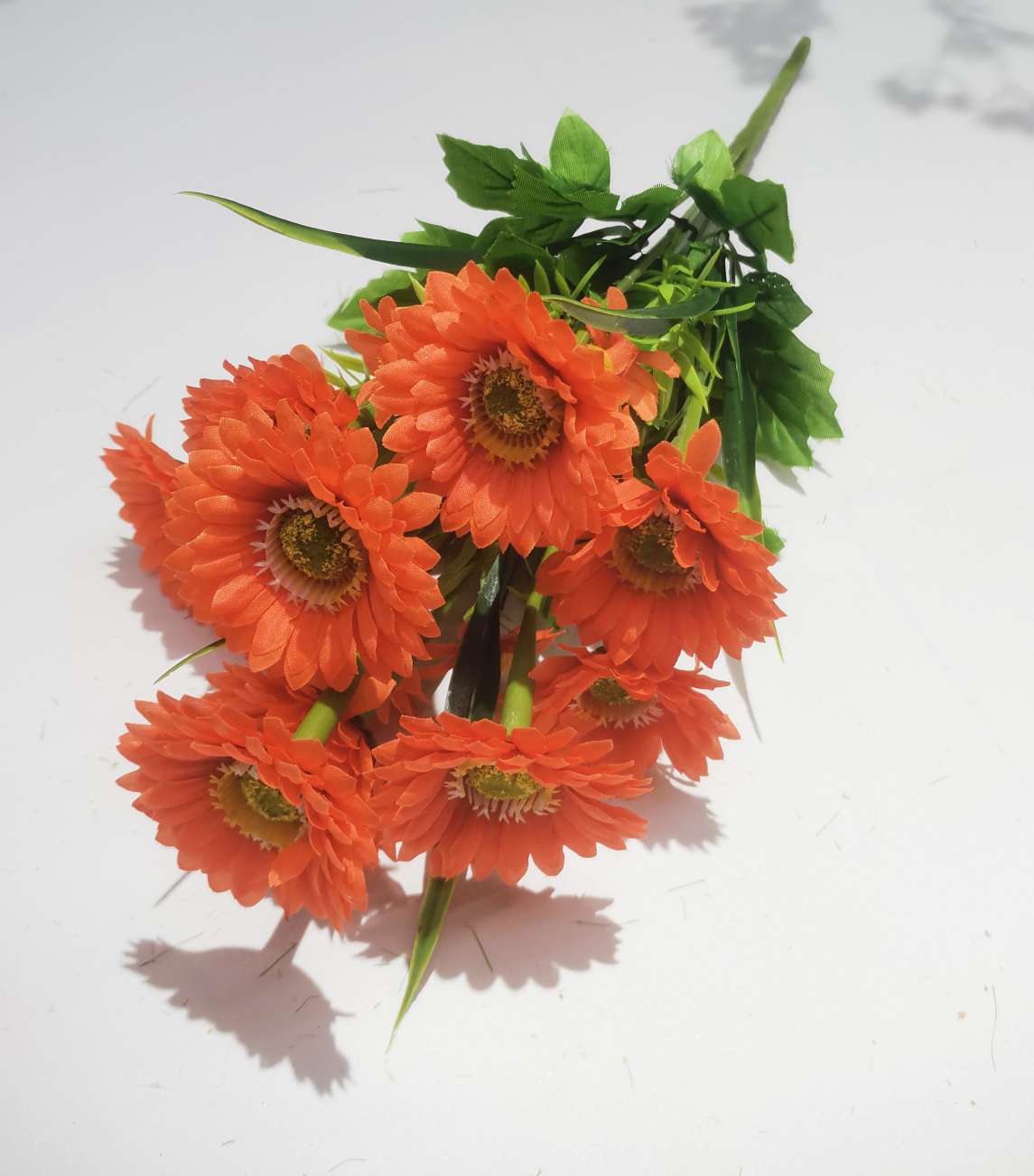 New 10-prong simulated chrysanthemum, auspicious round chrysanthemum decoration project flower, sacrificial chrysanthemum artificial flower detail image 7