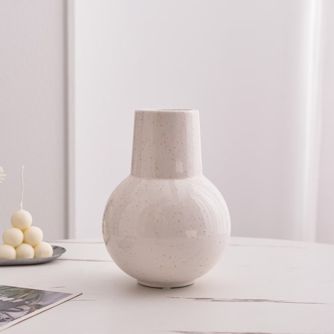 The golden pomelo vase can be used to hold water in high temperatures Item Picture