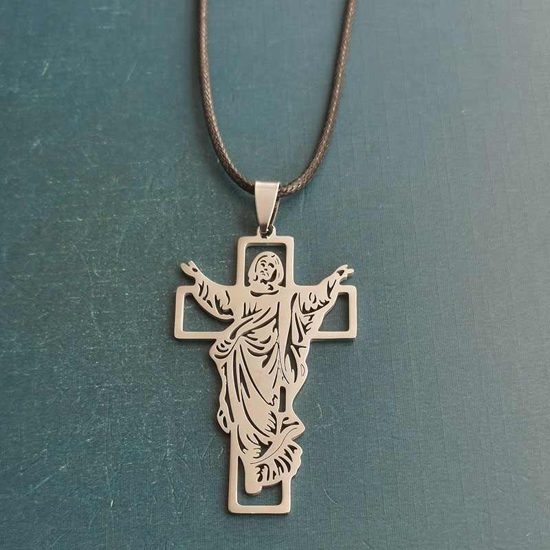 Cross-border foreign trade titanium steel stainless steel hollowed-out Jesus cross men's retro necklace pendant DIY jewelry accessories detail image 8