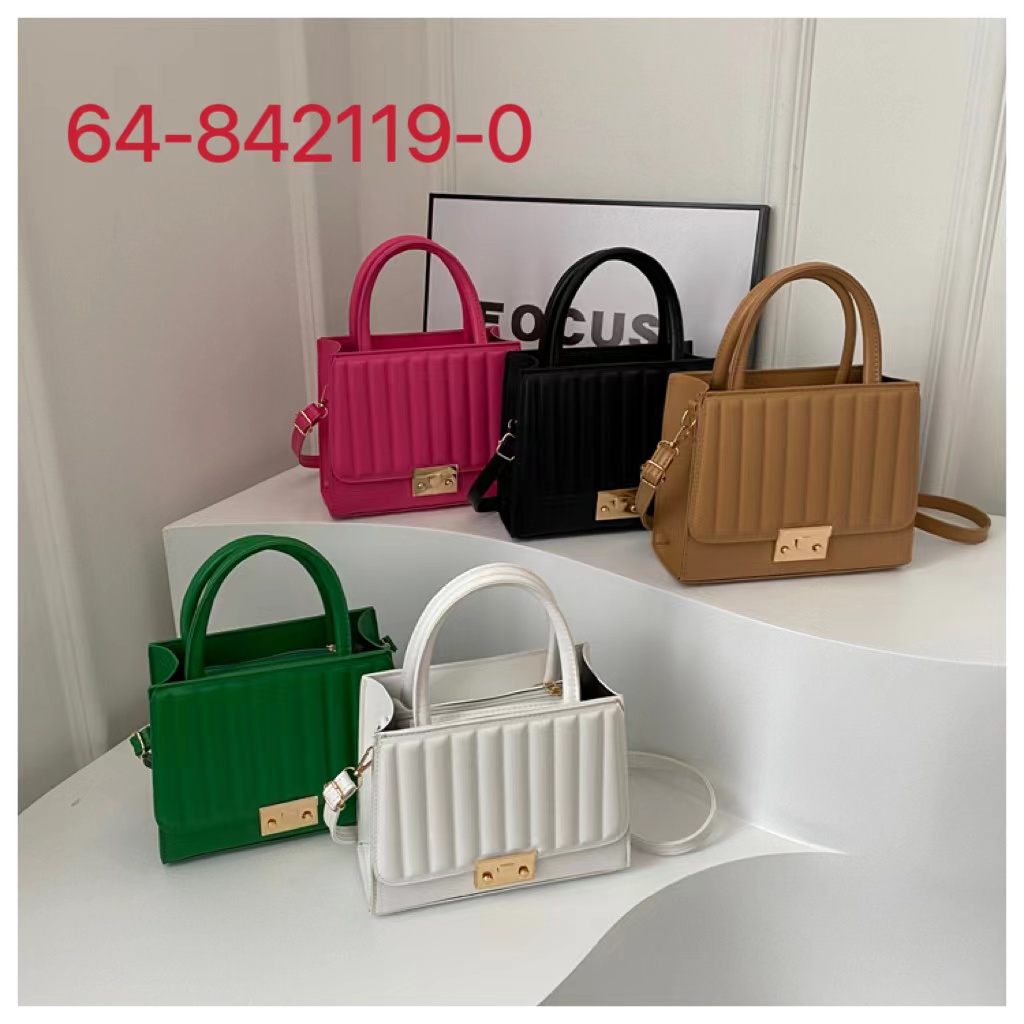 Crocs沙滩包 PVC女士包袋 箱包皮具 地摊热销 包包百搭 时尚休闲女包 潮流新款地摊Crocs沙滩包包包百搭详情18