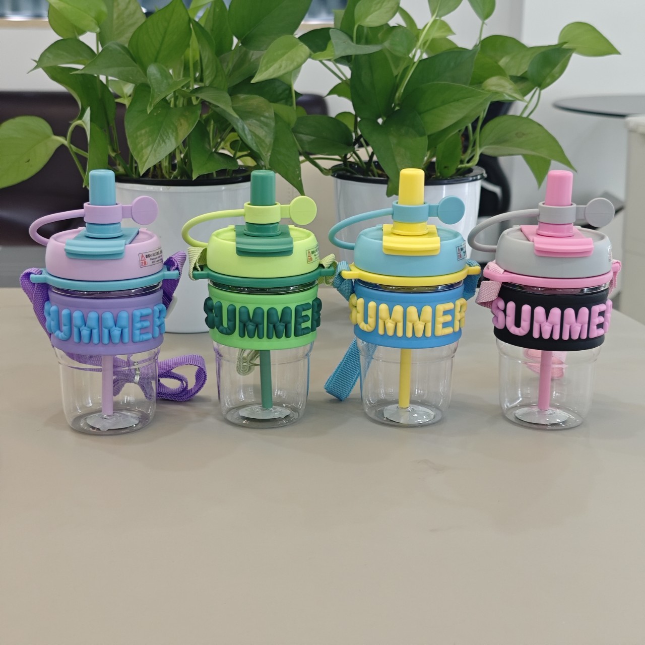 S49-2696 anti-scalding cartoon straight drinking cup with straps Summer sports plastic student water bottle high appearance level water cup details Picture
