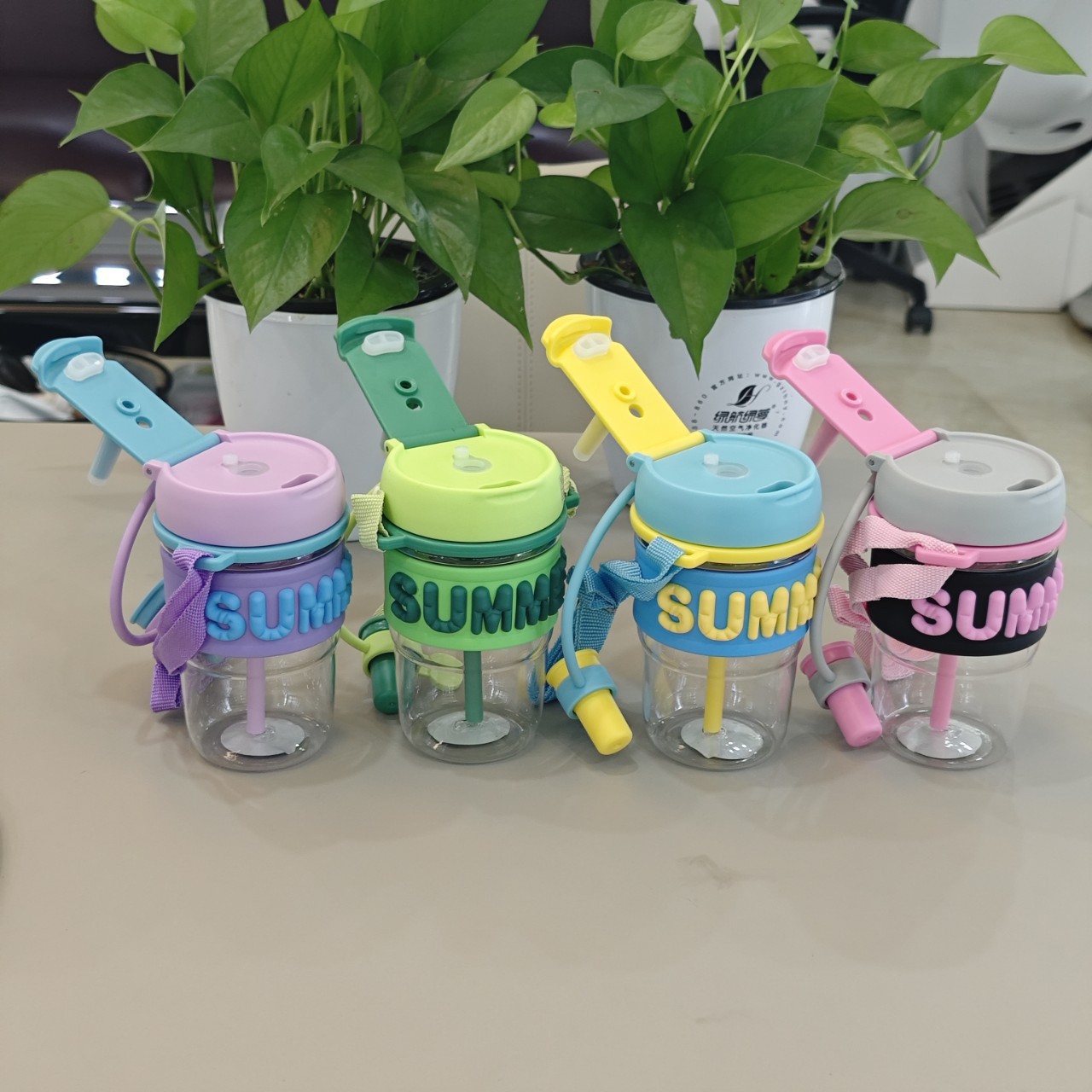S49-2696 anti-scalding cartoon straight drinking cup with straps Summer sports plastic student water bottle high appearance level water cup Specification drawing