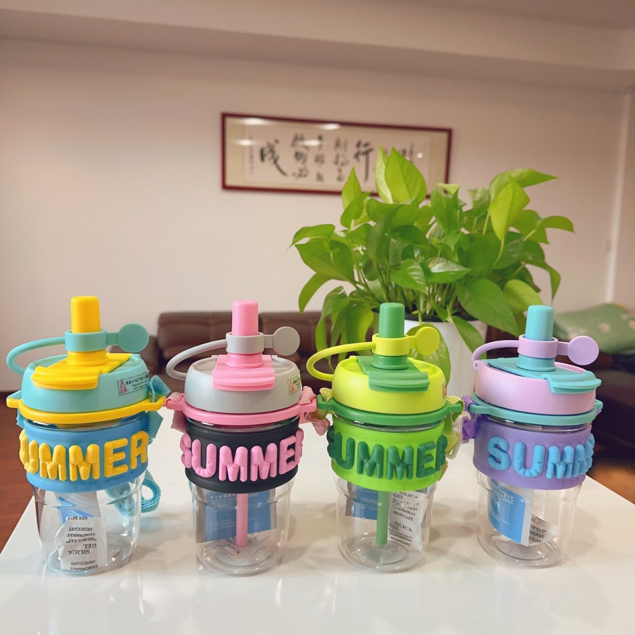 S49-2696 anti-scalding cartoon straight drinking cup with straps Summer sports plastic student water bottle high appearance level water cup thumbnail