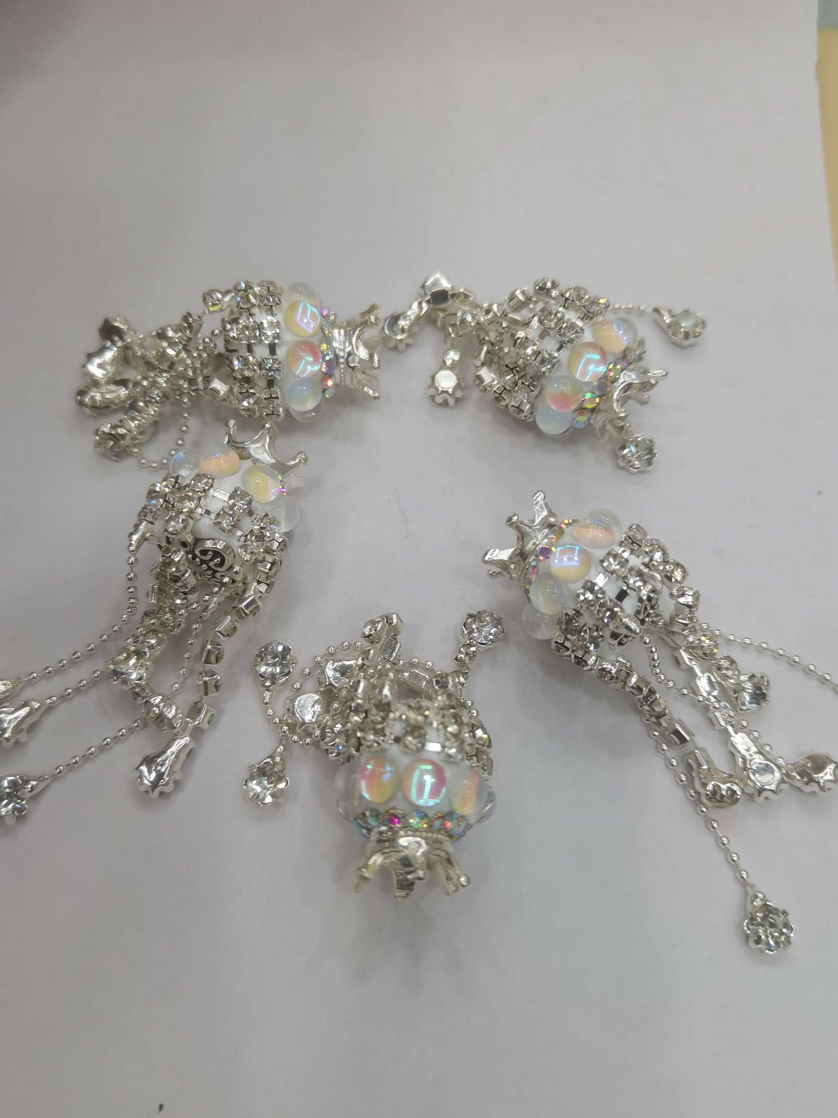 White crown slipper accessory