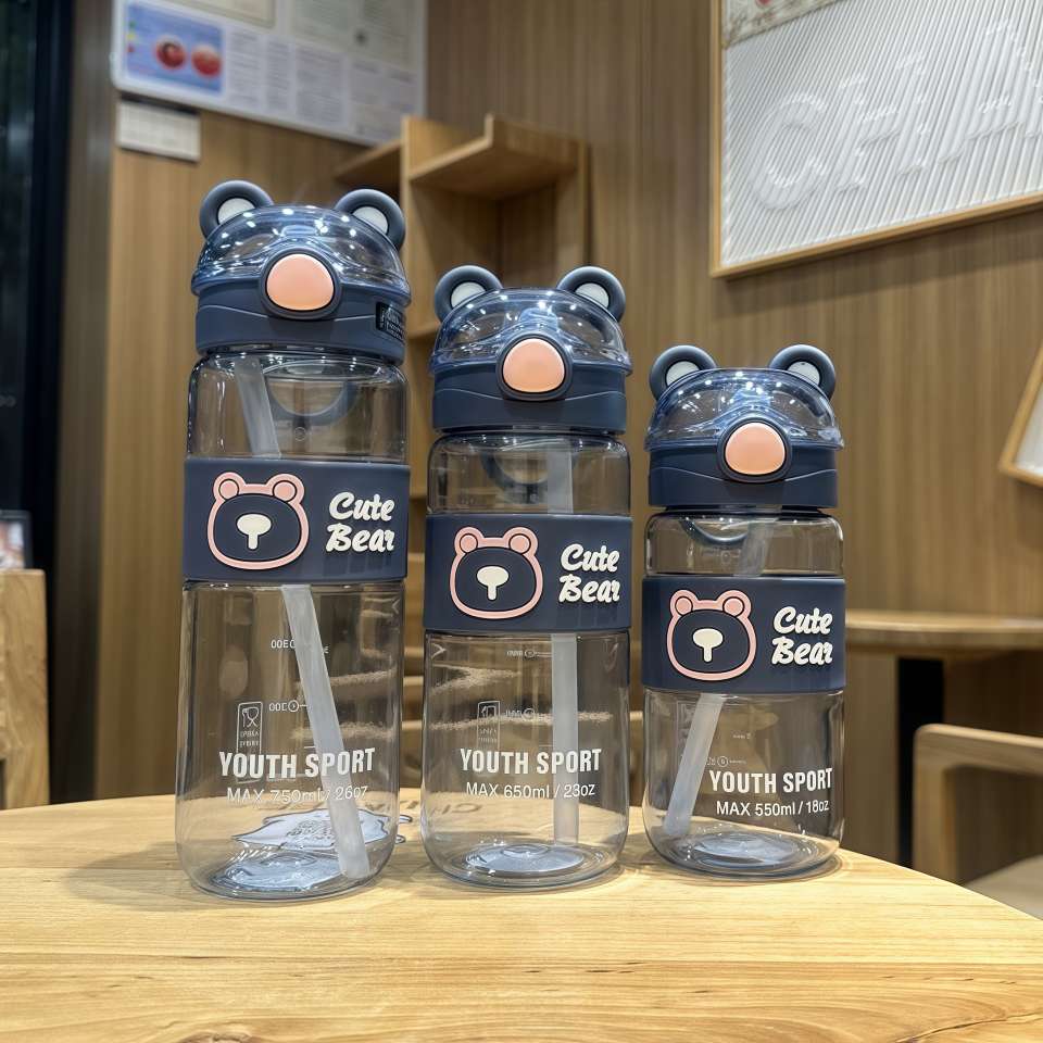 X152-XBD-6117 new sports water cup portable male and female children anti-hot outdoor plastic straw cup Item Picture