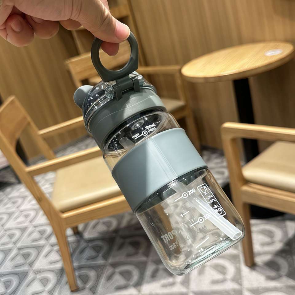 X152-XBD-6117 new sports water cup portable male and female children anti-hot outdoor plastic straw cup undefined