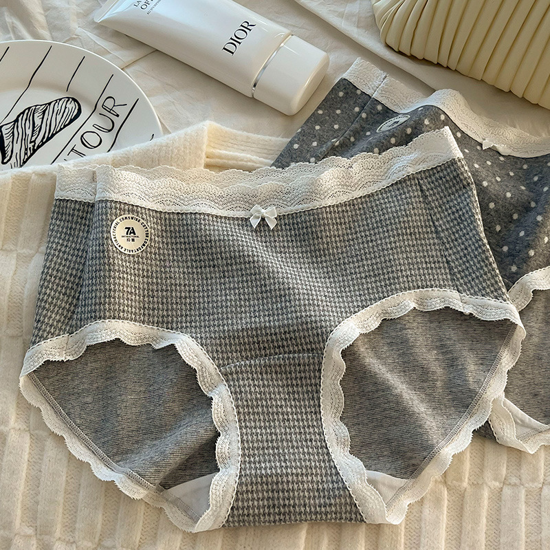 女士三角裤实物图