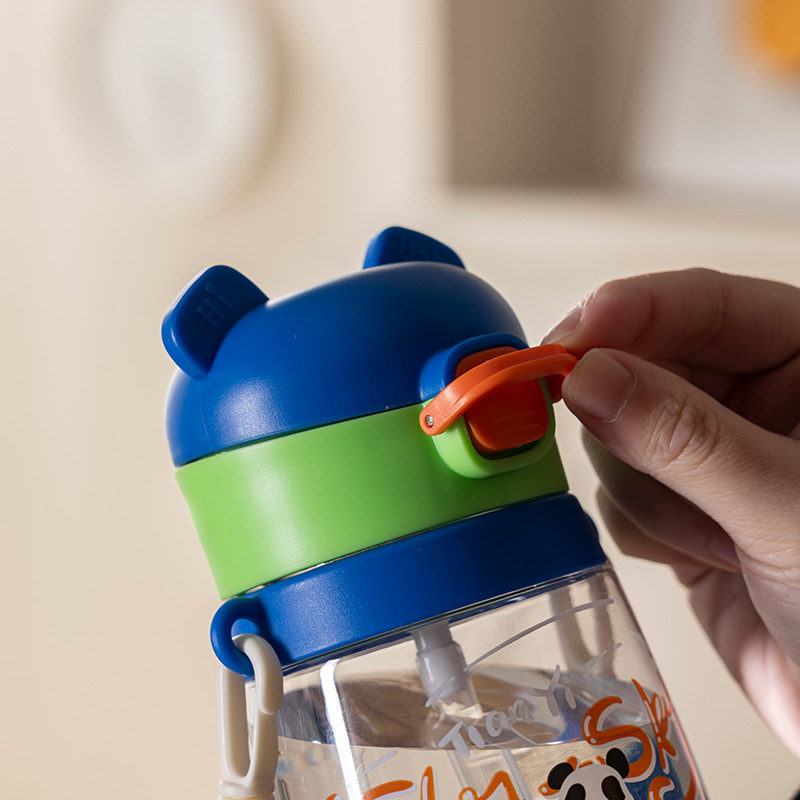 New Children's Water Cup, Straw Cup, Direct Drinking Cup For Babies, Anti-Drop And Portable For Kindergarten Drinking Application Scenario