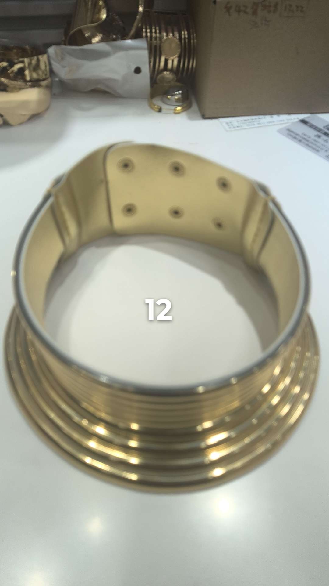 Exaggerated leather necklaces in European and American fashion