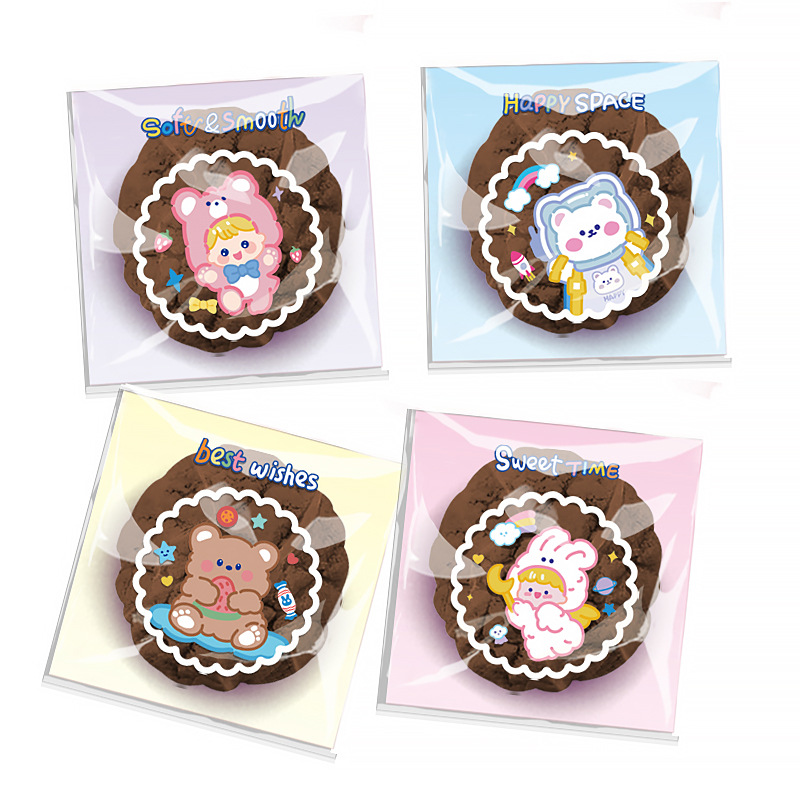 原创卡通可爱熊繁花糖果自粘雪花酥包装袋曲奇开学季儿童生日礼物白底实物图