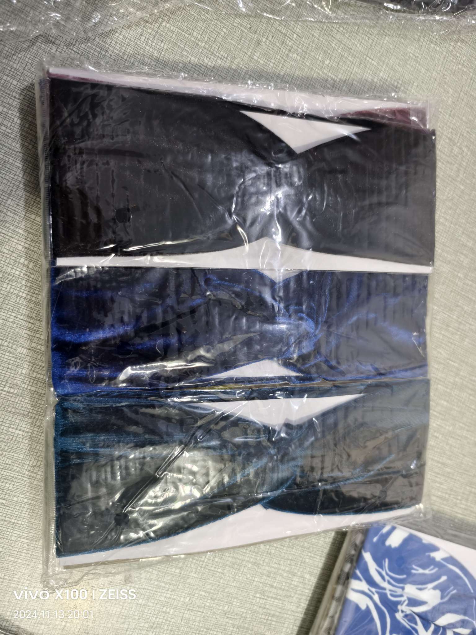 Liu Tao's same style of accessories: hair accessories, seaside dot headscarf, headwear, hair band, sports hair tie, face wash, new sports hair band details Picture