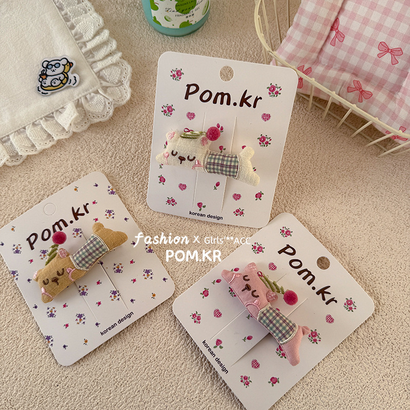 2025 primavera nuevo plaid cartoon fresco paño corea de las niñas bebé lindo lateral clip franja clip para el pelo accesorios details Picture