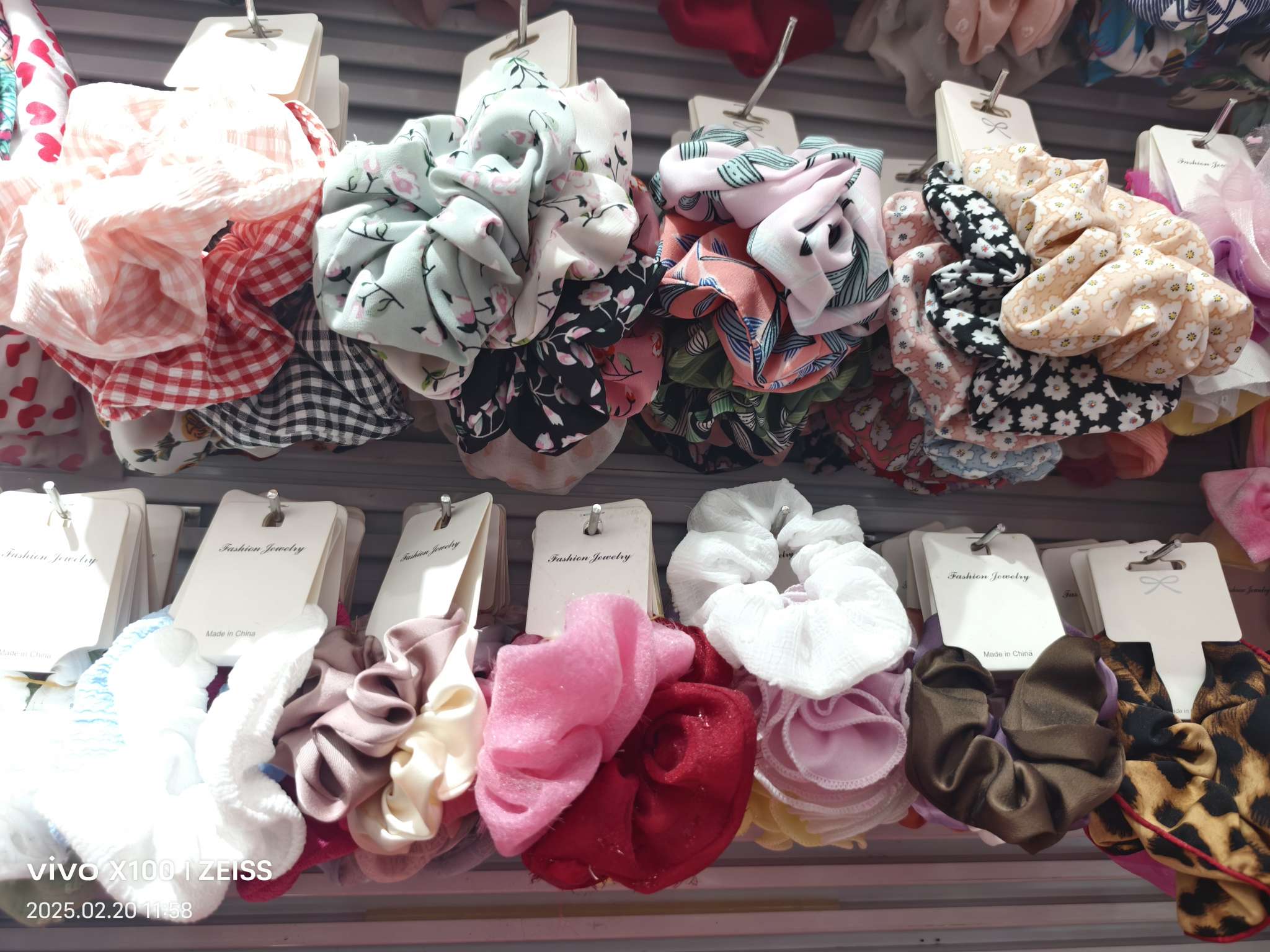 European and American style hair bands, seaside floral headscarves, hair accessories, headwear, hair bands, sports hair bands, hair ties for washing the face, headwear, flowers, essential items for beauty and fashion
