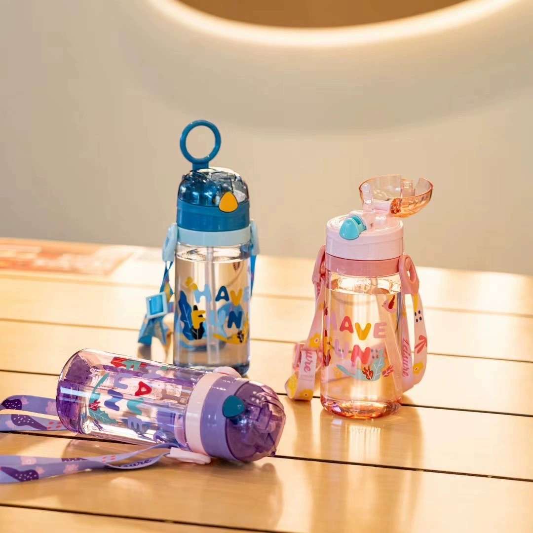 S150-TY-0943 high appearance level plastic cup, large capacity with straw cup, cute portable children's water bottle detail image 5
