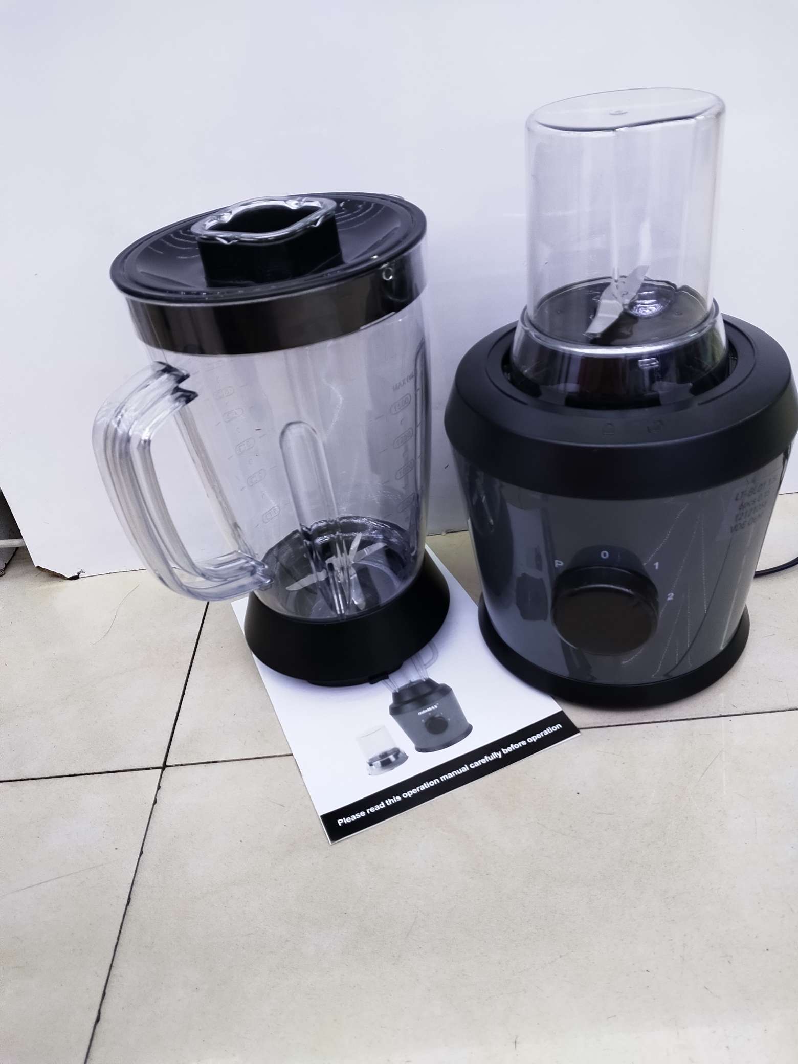 The multi-functional kitchen appliance MNB-121P, which integrates juicer, blender and meat grinder, is highly efficient and convenient. It is an original imported product with quality guaranteed detail image 5