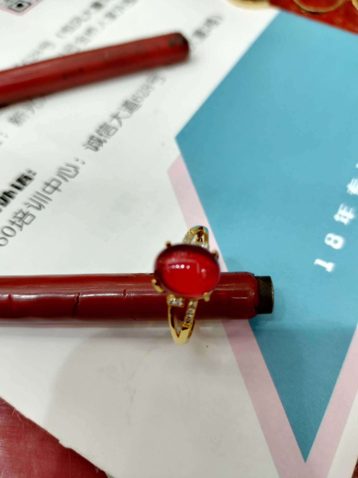 One-stop purchase of high-end jewelry and accessories
