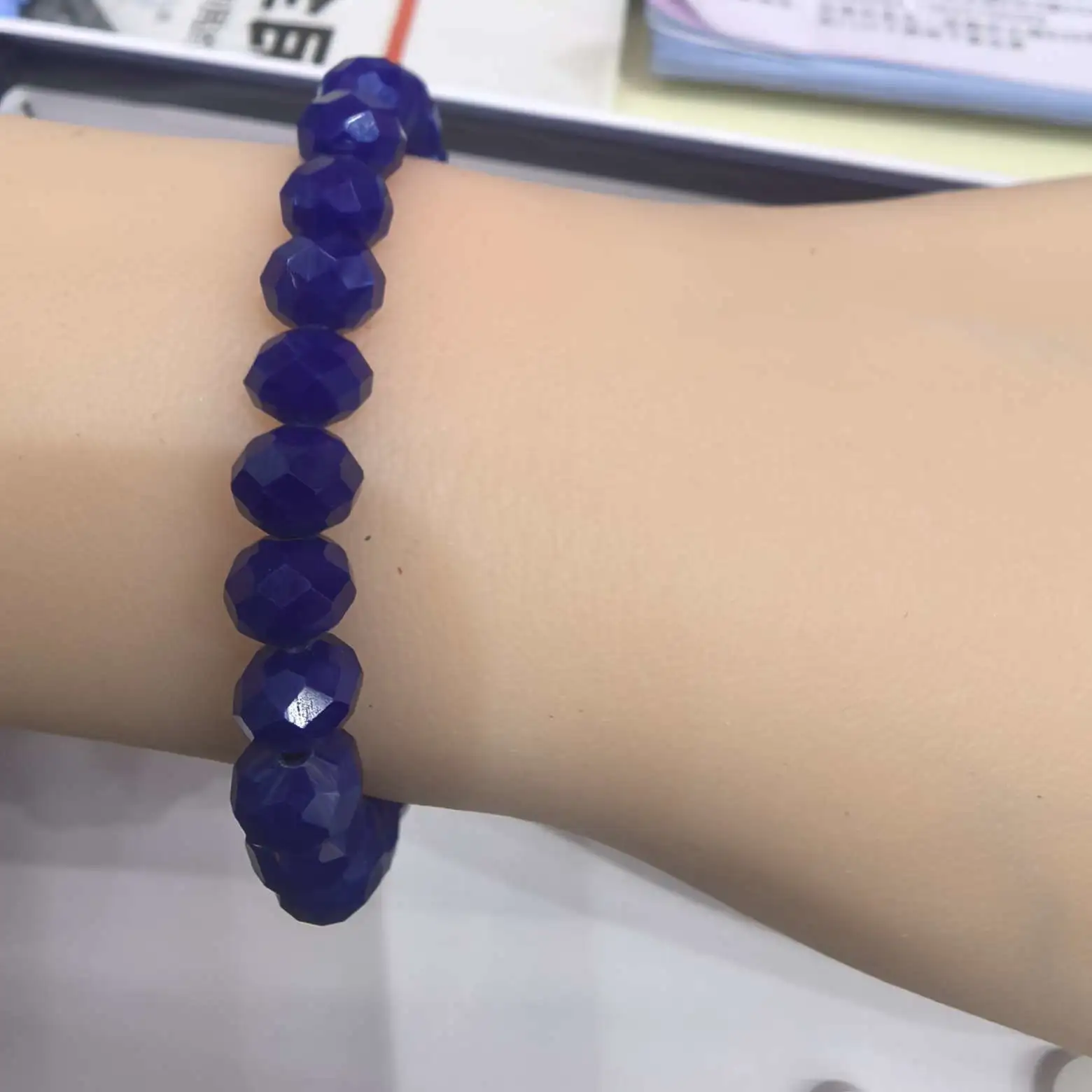 Imitation crystal faceted disc bead bracelet, cut flat bead bracelet, fashionable and fresh women's crystal jewelry manufacturer wholesale crystal bracelet detail image 2