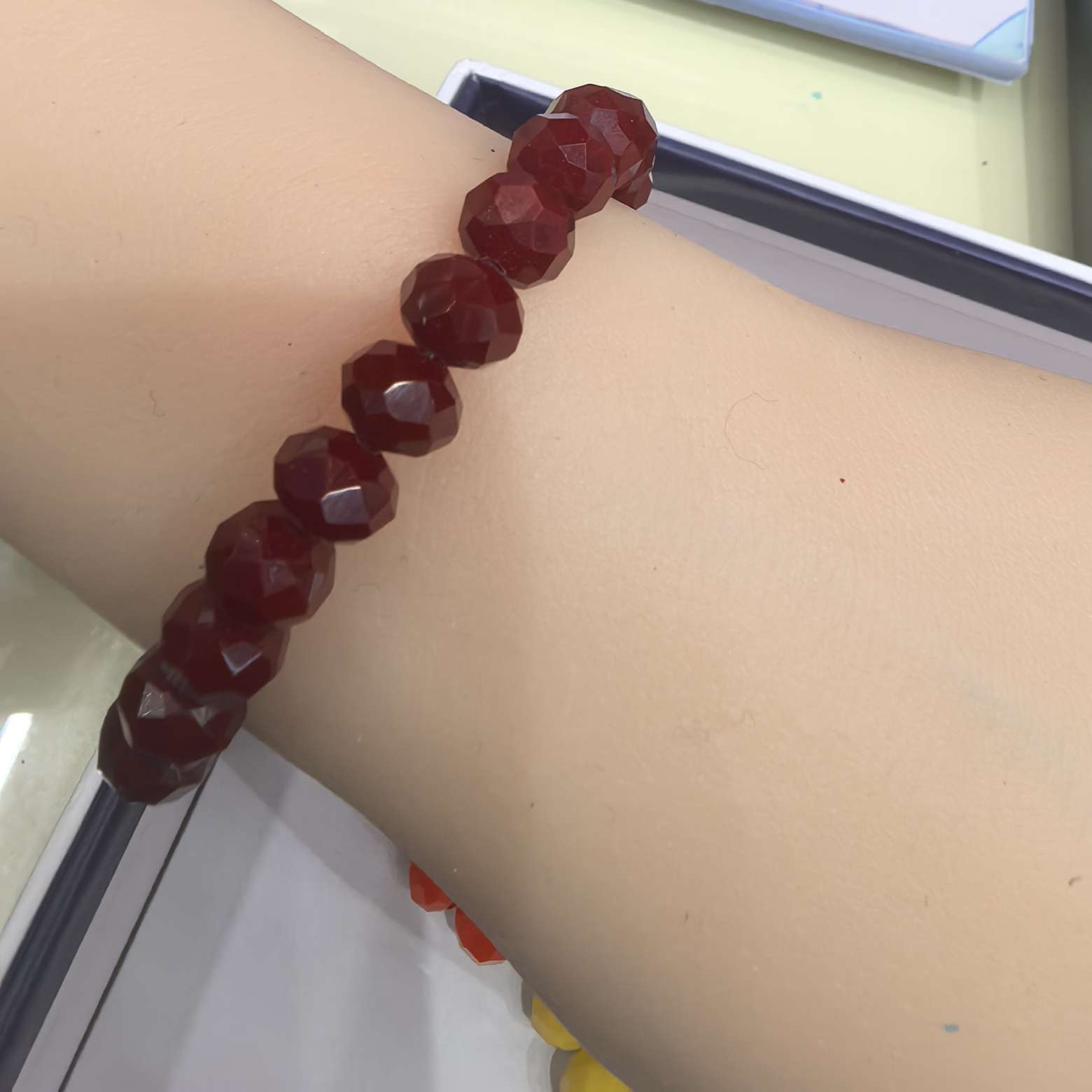 Crystal faceted disc bead bracelet, cut flat bead bracelet, fashionable and fresh women's crystal jewelry manufacturer wholesale wheel bead natural color crystal bracelet detail image 8