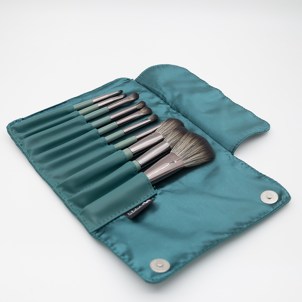 10 titanium crystal wire brushes available in three colors, with soft bristles details Picture