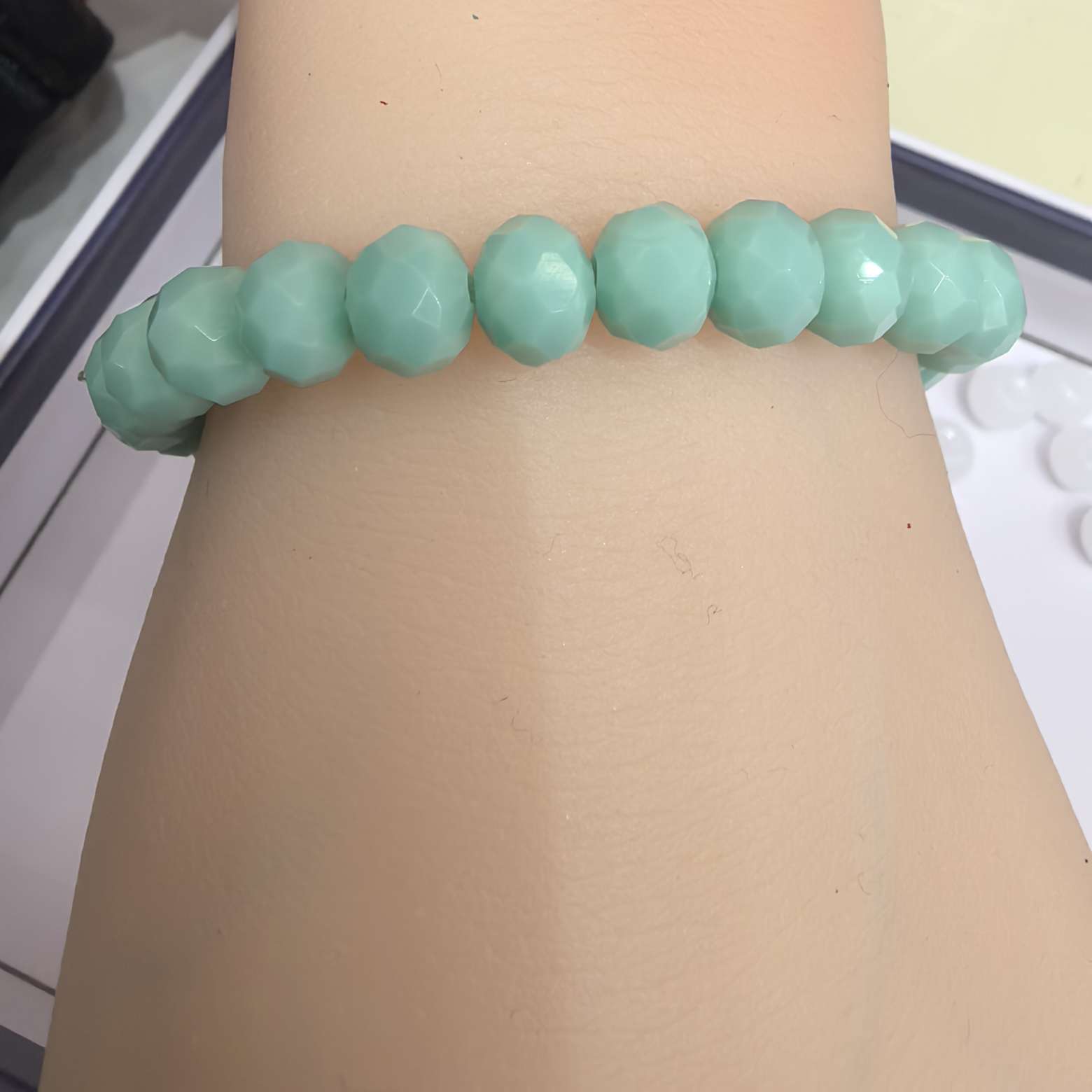 Imitation crystal faceted disc bead bracelet, cut flat bead bracelet, fashionable and fresh women's crystal jewelry manufacturer wholesale wheel beads Application Scenario