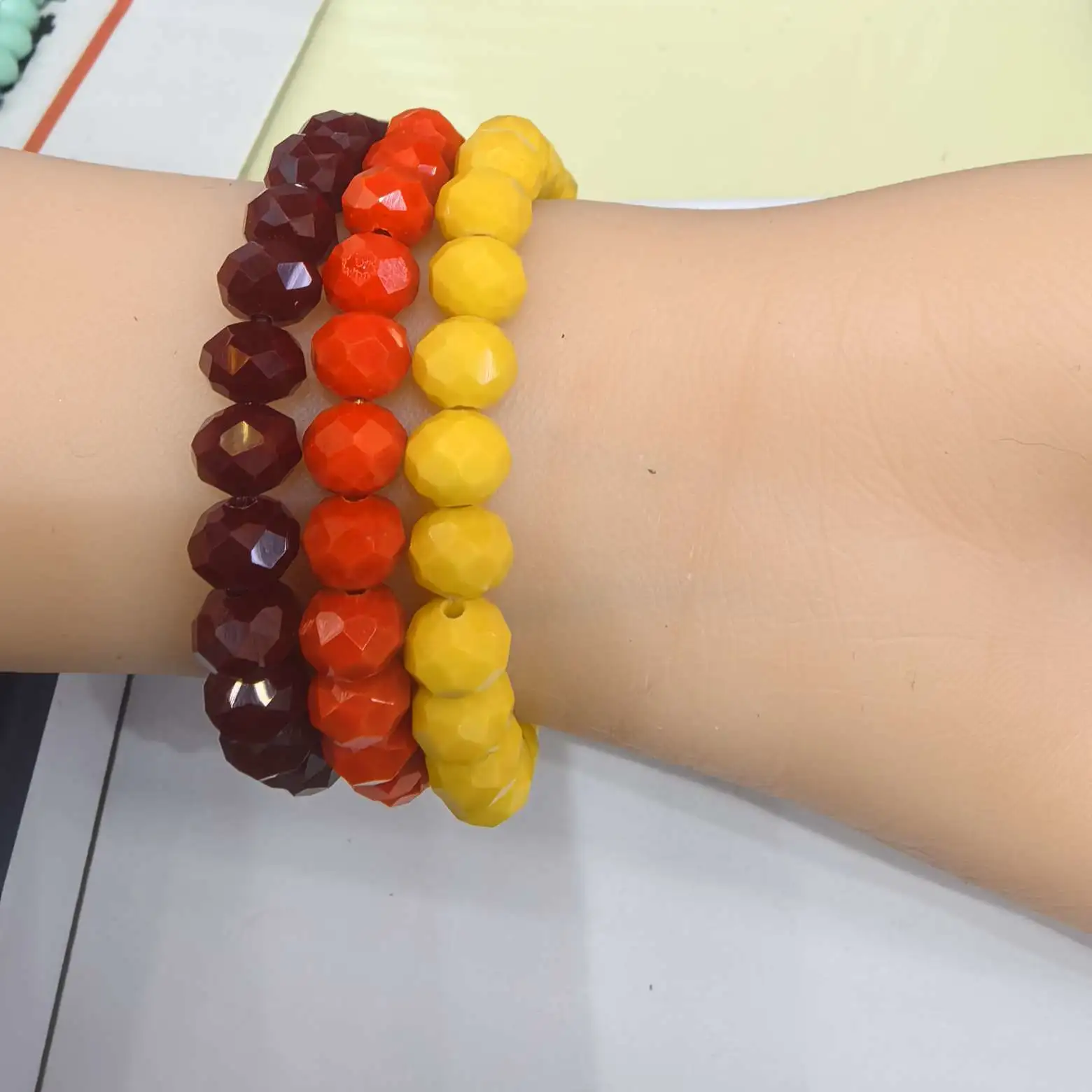 Crystal faceted disc bead bracelet, cut flat bead bracelet, fashionable and fresh women's crystal jewelry manufacturer wholesale wheel bead natural color crystal bracelet detail image 4