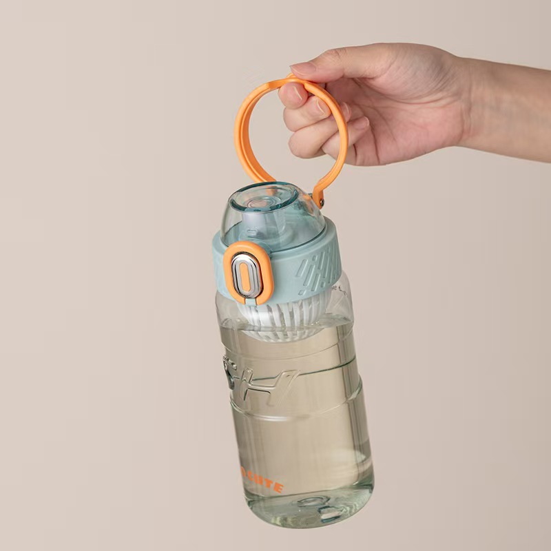 S98-YHSQ2079 High appearance level simple and fresh water cup with filter for male and female students outdoor sports portable cup Application Scenario