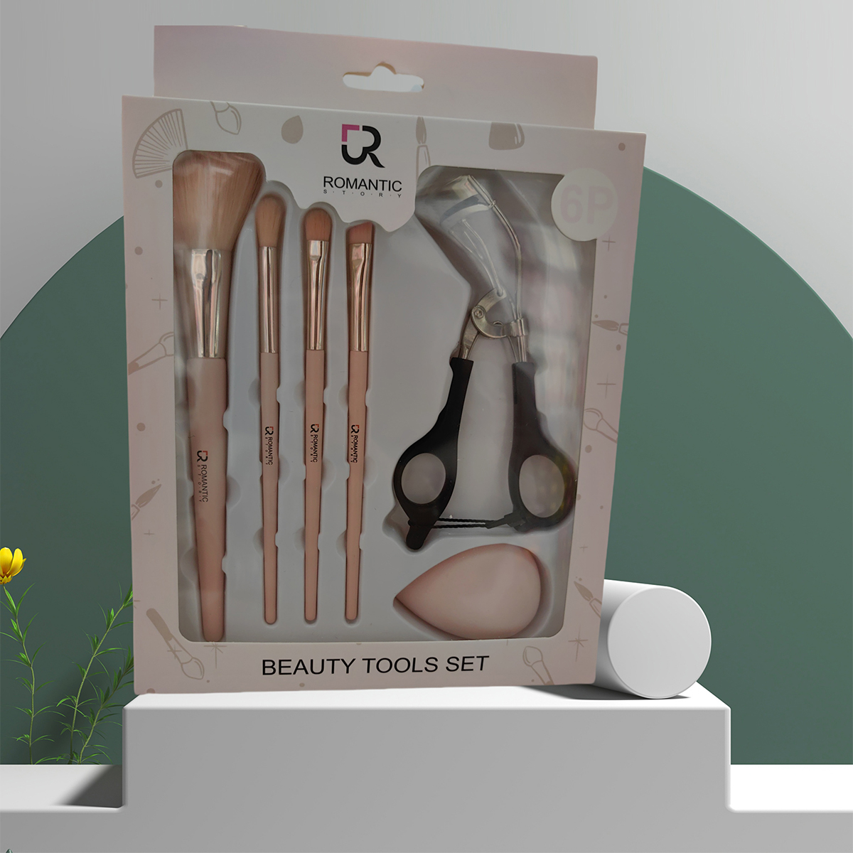 This pink six-piece set comes in two colors: 4 makeup brushes, an eyelash curler, and a beauty egg eyelash curler Application Scenario