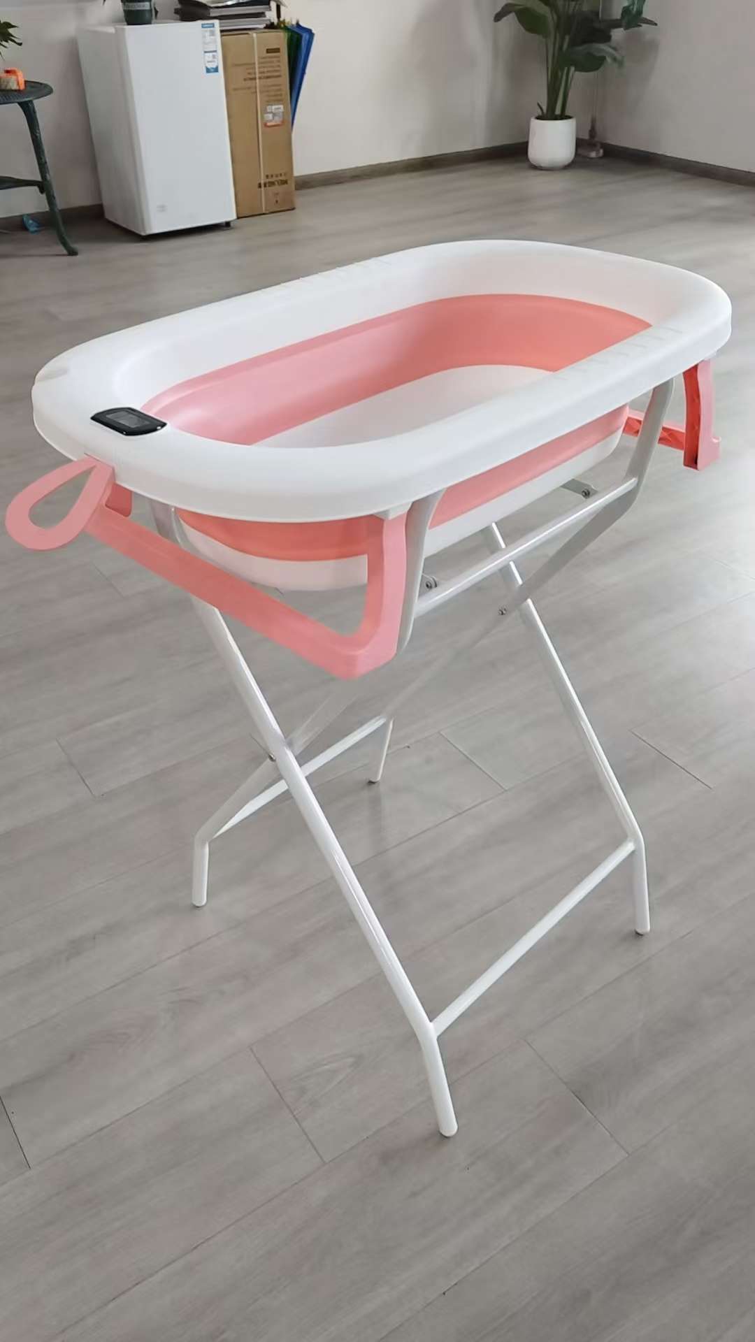 Baby bathtub, foldable bathtub with temperature display details Picture