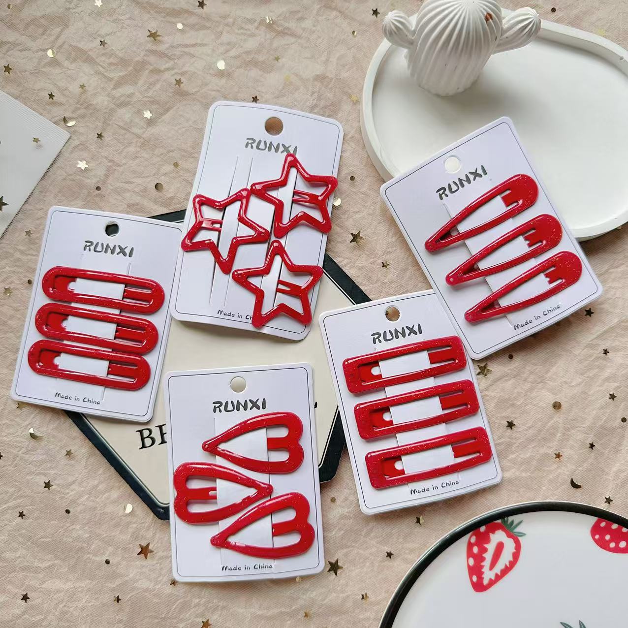 红色亮闪新年喜庆发夹女童发饰精美发夹 时尚可爱头饰 少女心必备发饰品工厂批发促销详情图4