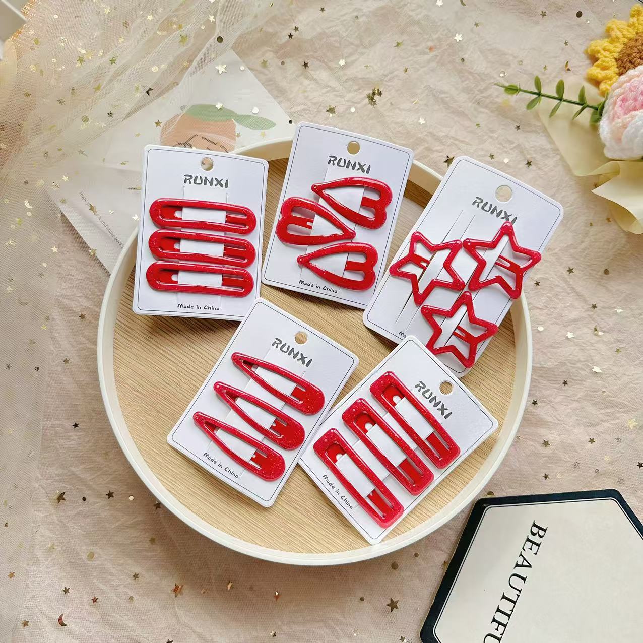 红色亮闪新年喜庆发夹女童发饰精美发夹 时尚可爱头饰 少女心必备发饰品工厂批发促销详情图2