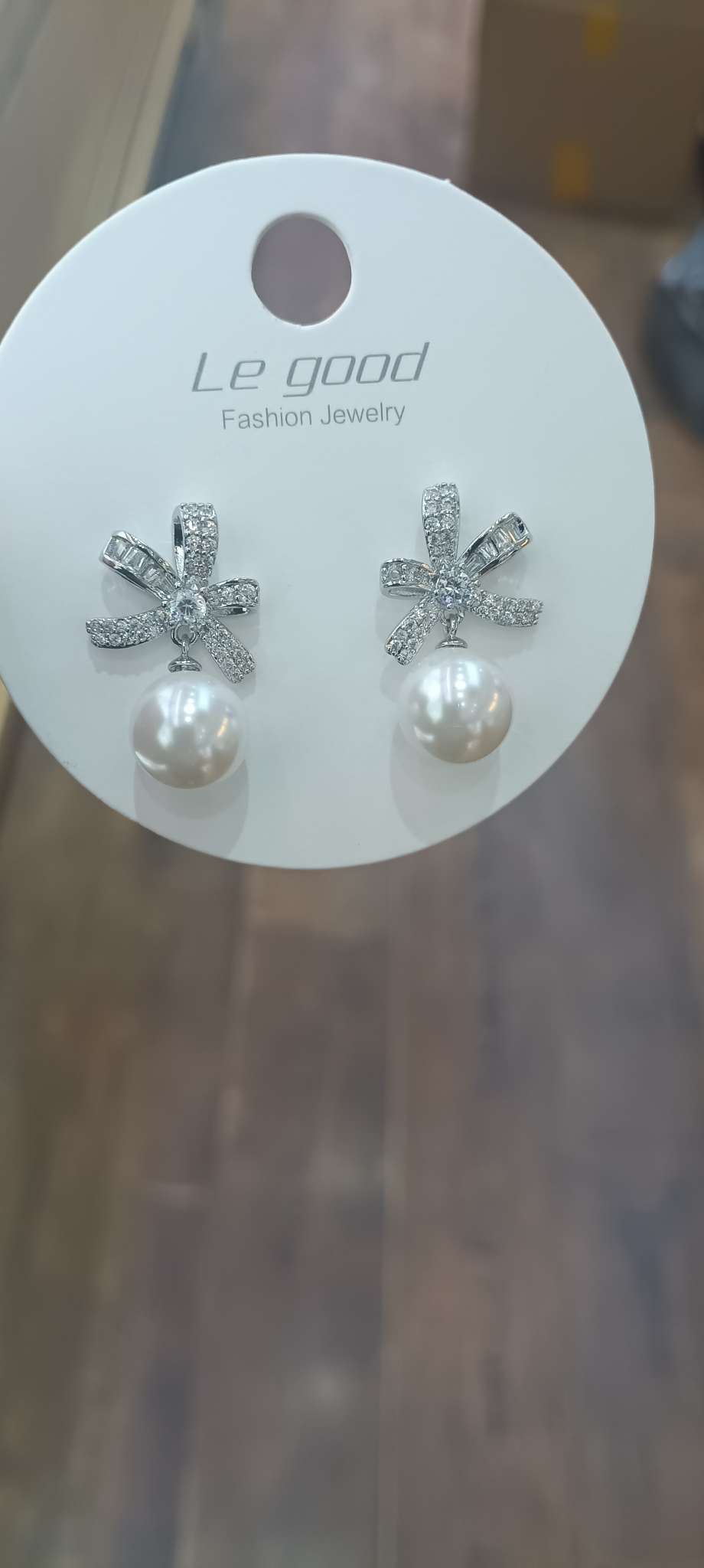 爆款珍珠锆石耳环细节图