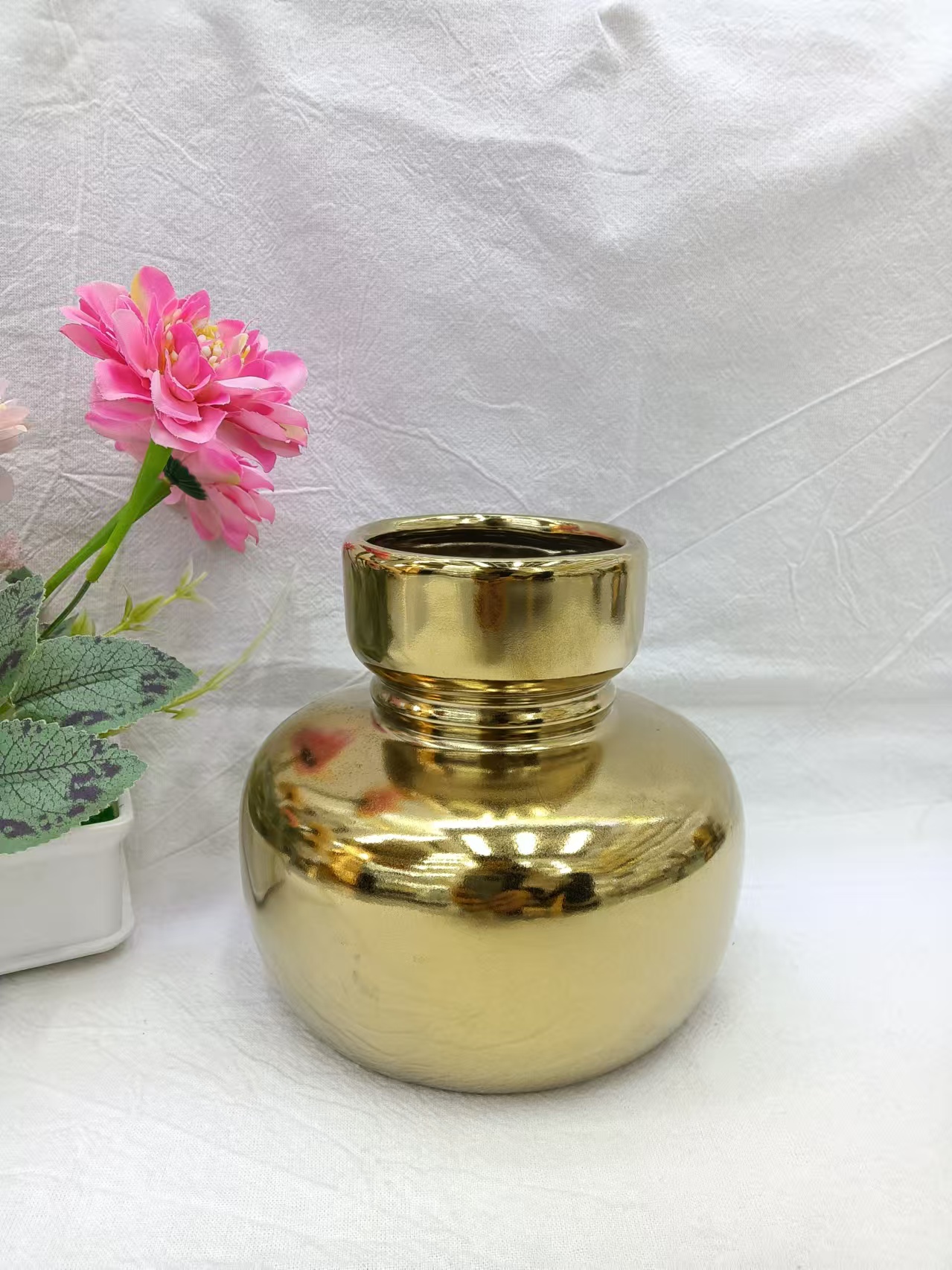 陶瓷假花/陶瓷小摆件/艺术品/工艺品摆件产品图