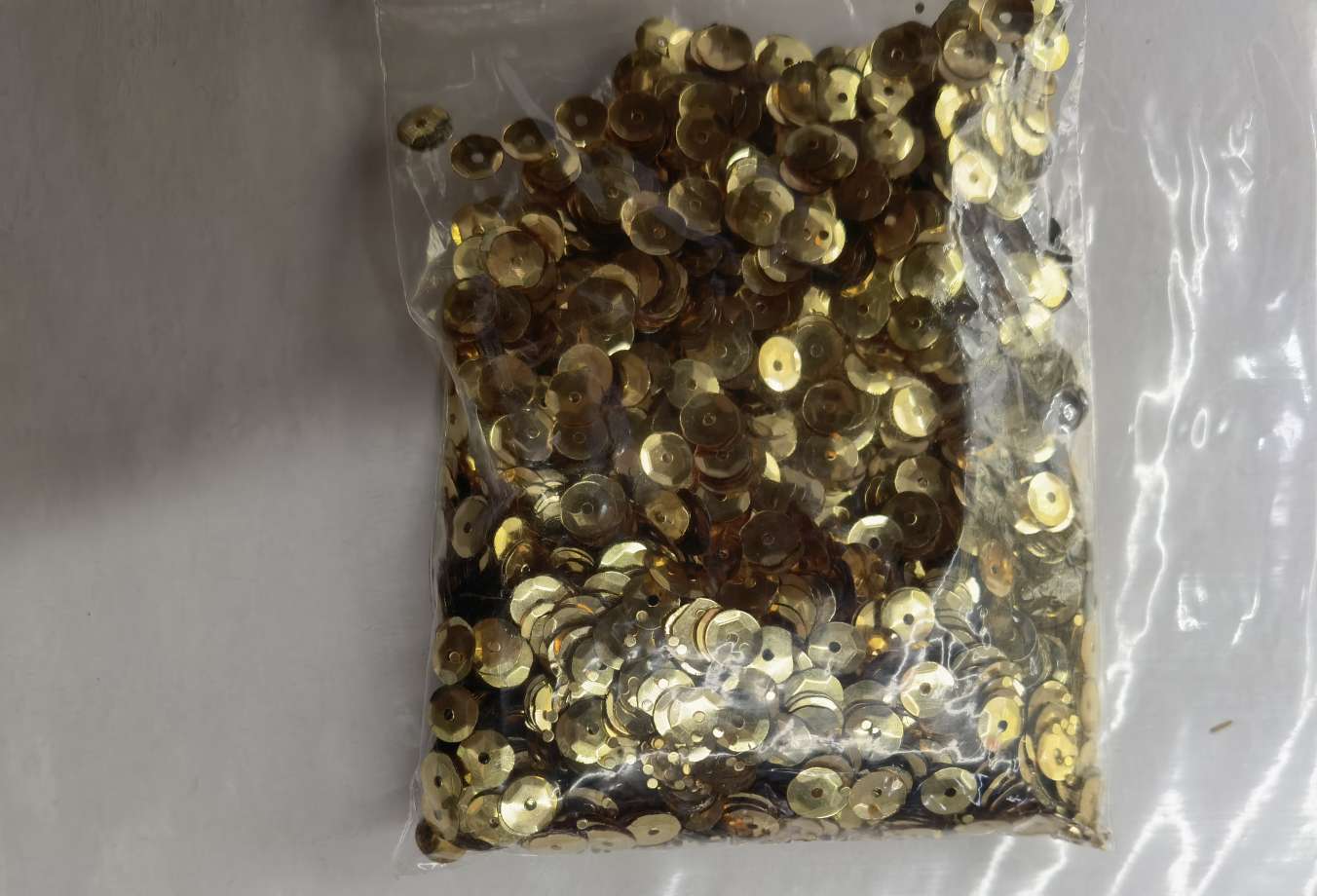 6mm eco-friendly curved gold sequins, suitable for jewelry and bags, handcrafted DIY, high-quality sequins, Jincan 149 detail image 3