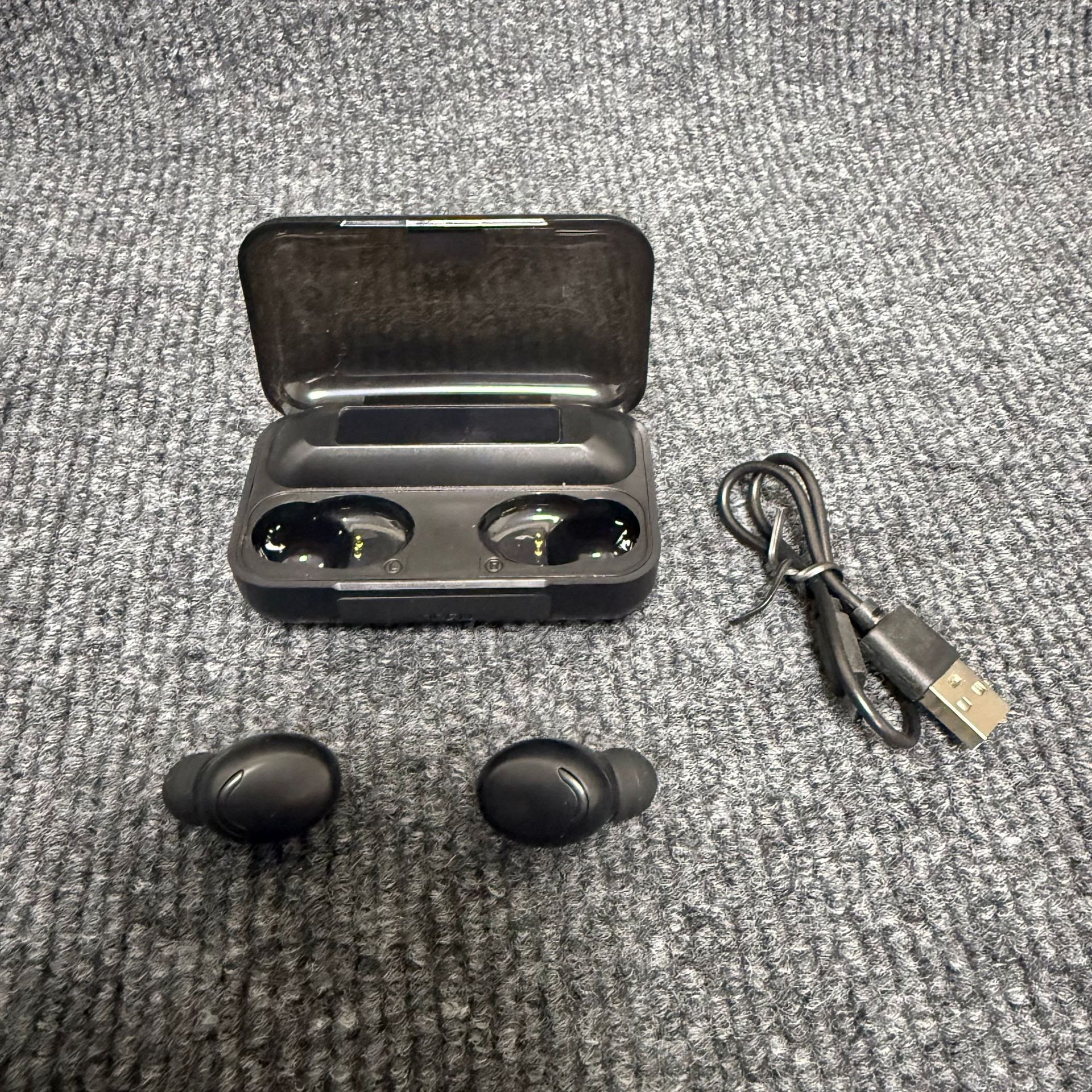 蓝牙耳机实物图