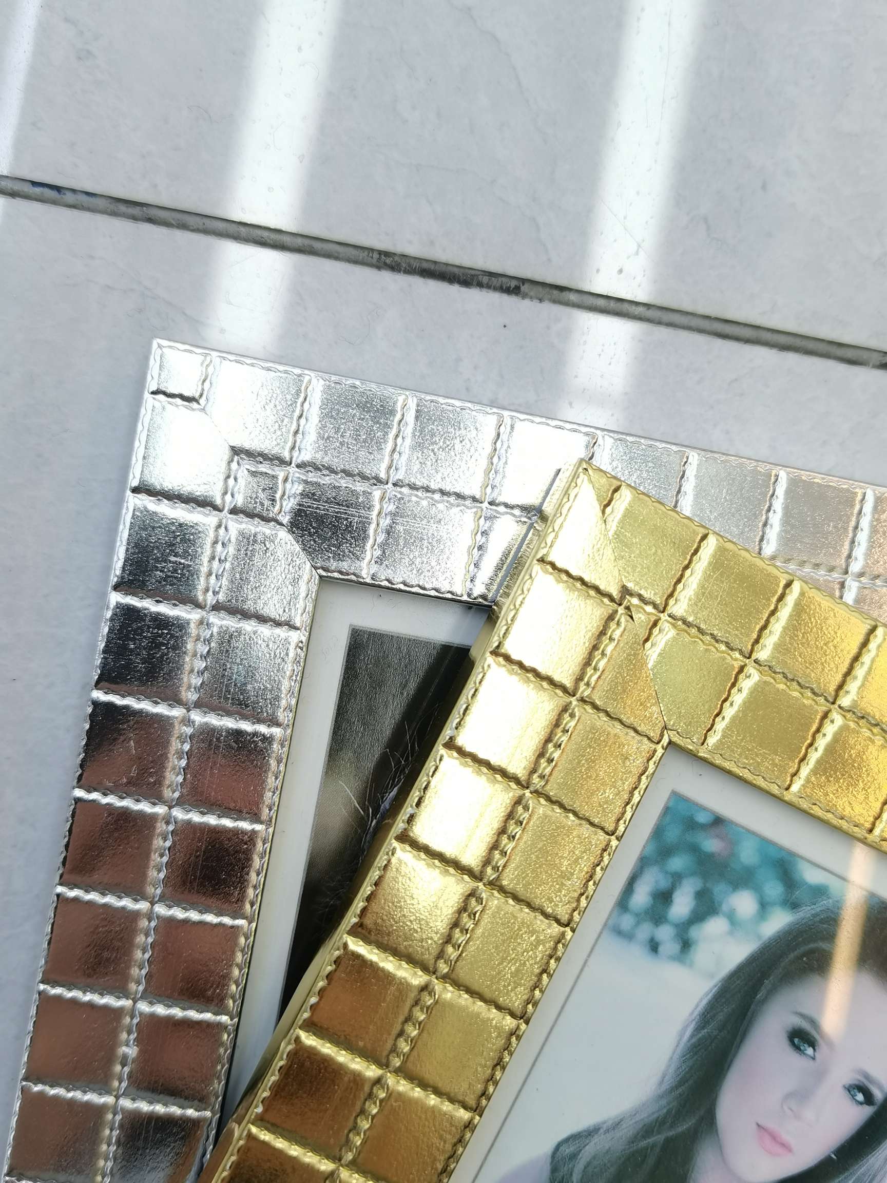 复古画框木制相框翻盖设计 家饰装饰框架摆台展示 相框摆设艺术品收藏展示架相框摆台相框摆台木制相框复古画框相框，亮色相框详情图2